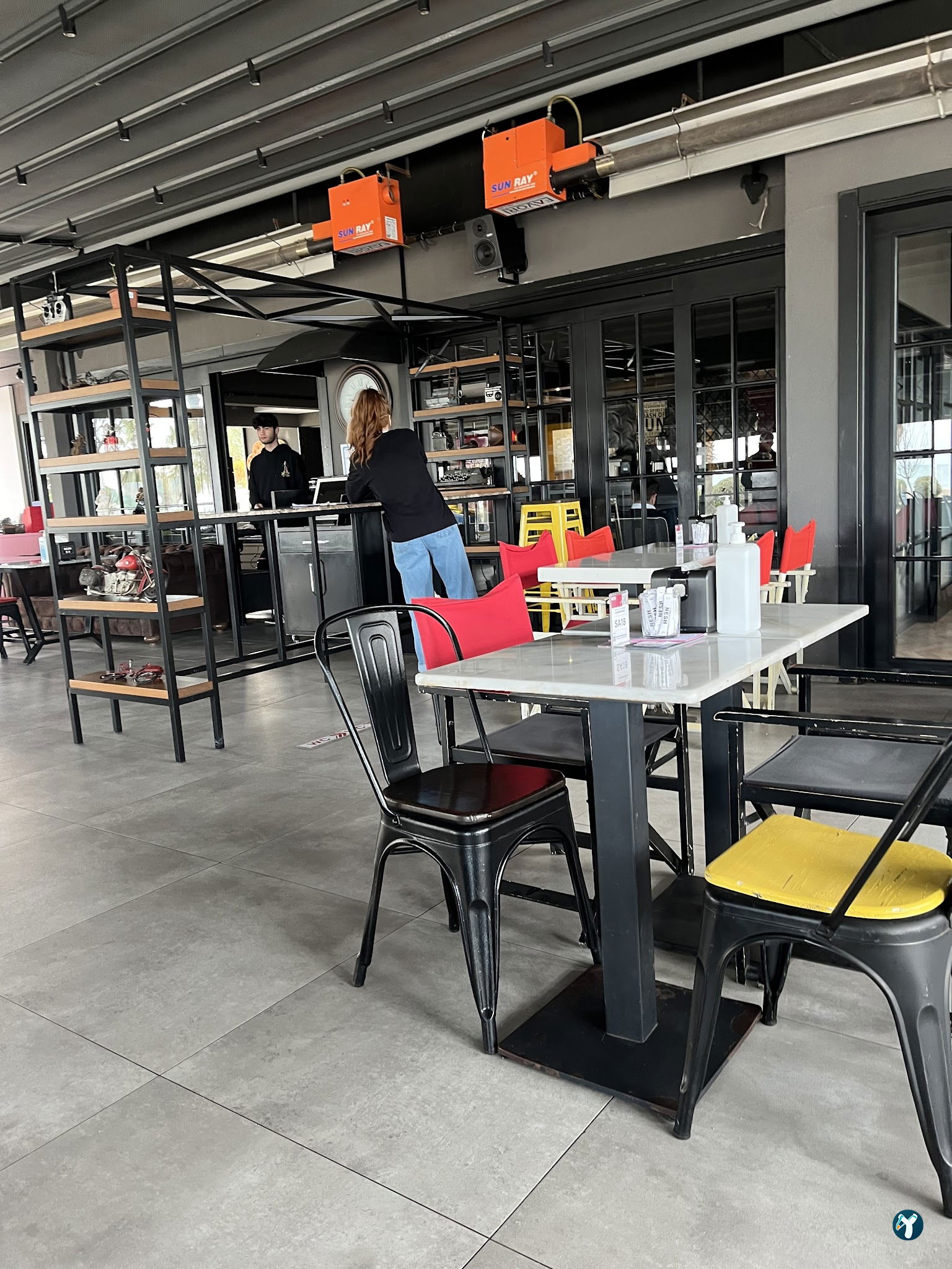 Nesh | Waffle · Burger · Coffee