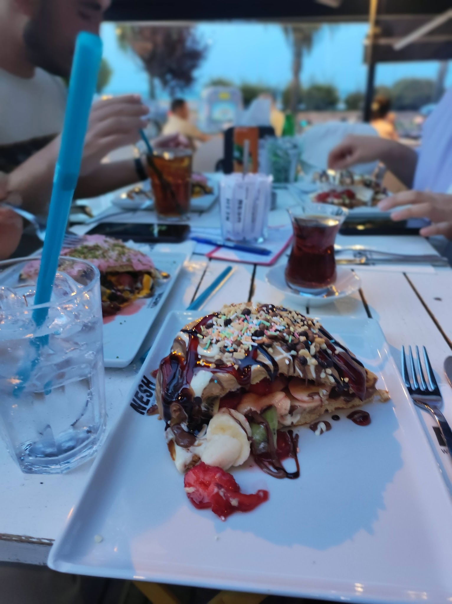 Nesh | Waffle · Burger · Coffee