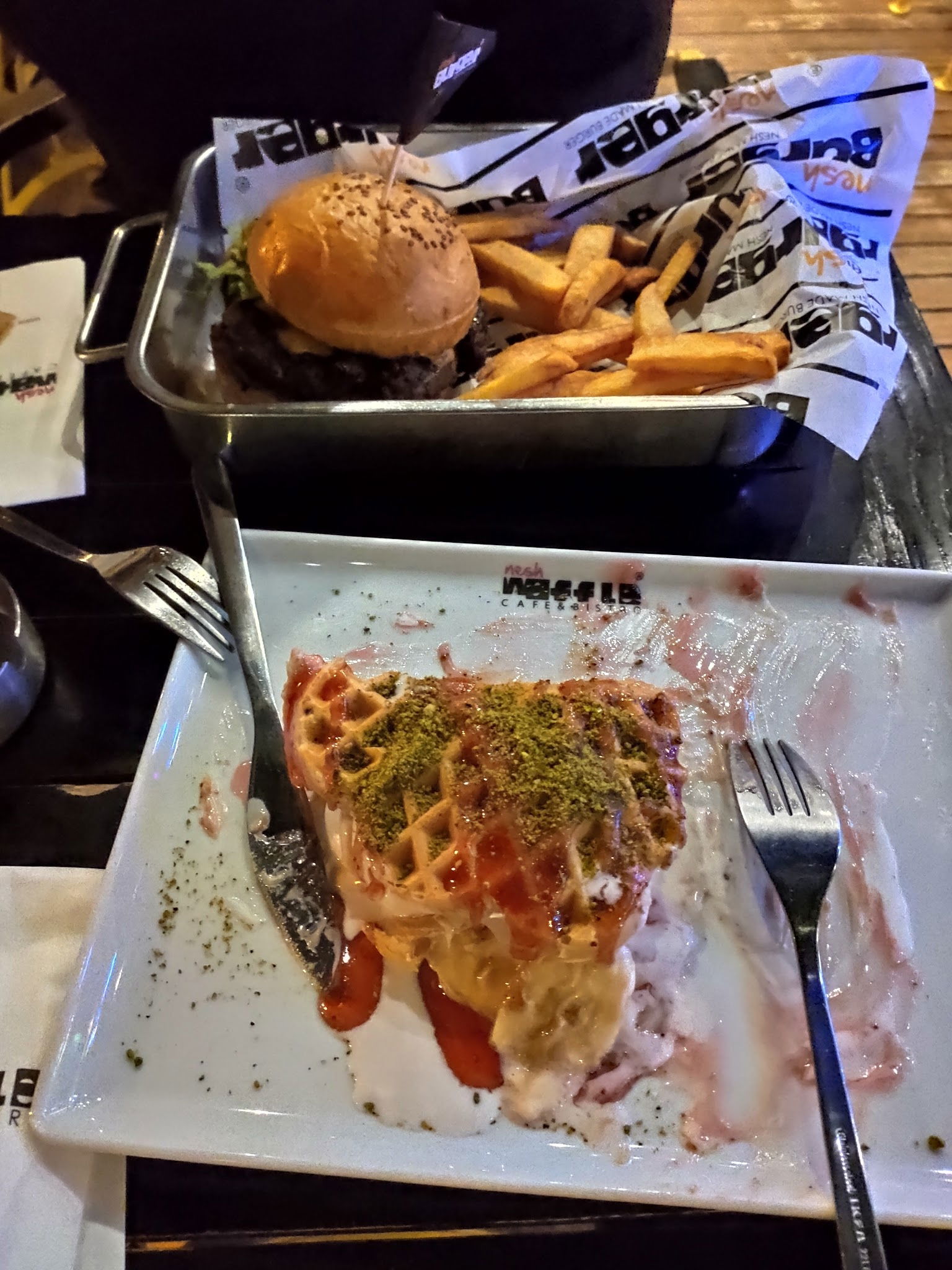 Nesh | Waffle · Burger · Coffee