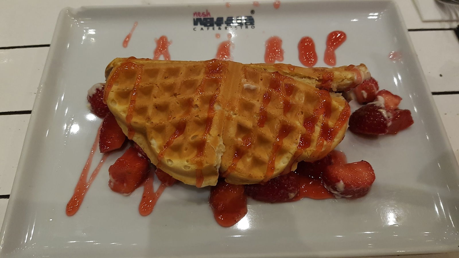 Nesh | Waffle · Burger · Coffee