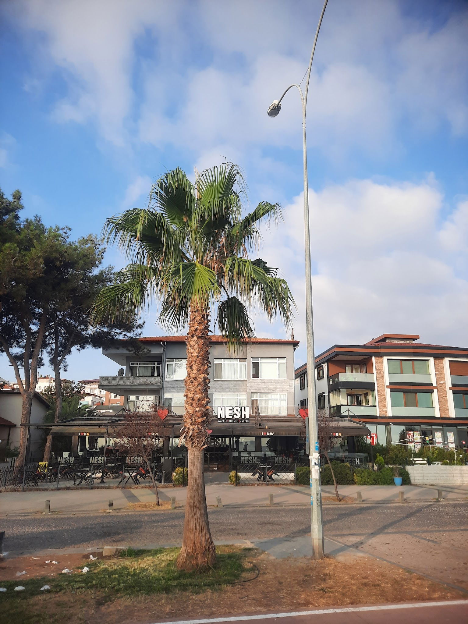 Nesh | Waffle · Burger · Coffee