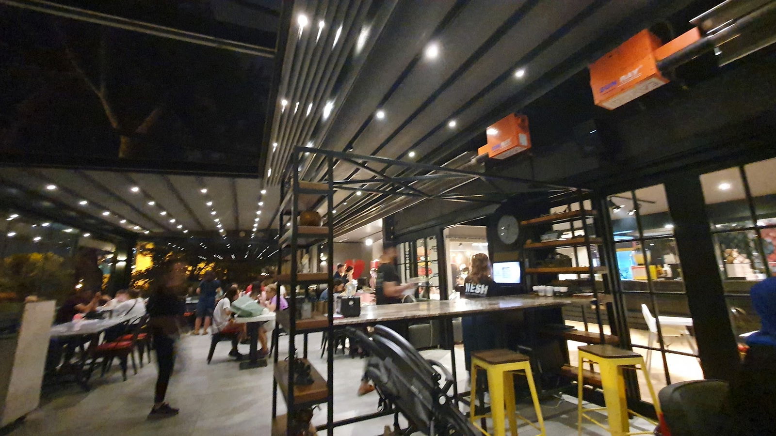 Nesh | Waffle · Burger · Coffee