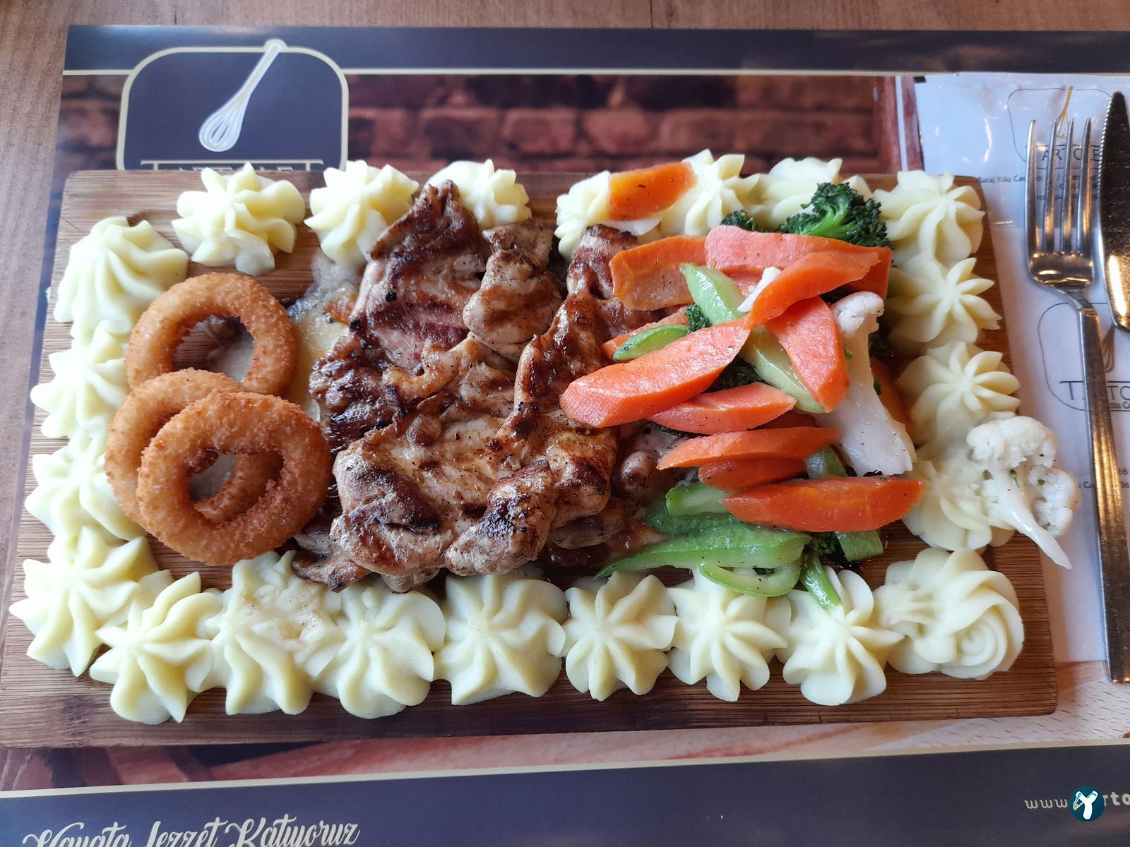 Tartolet Pasta Cafe