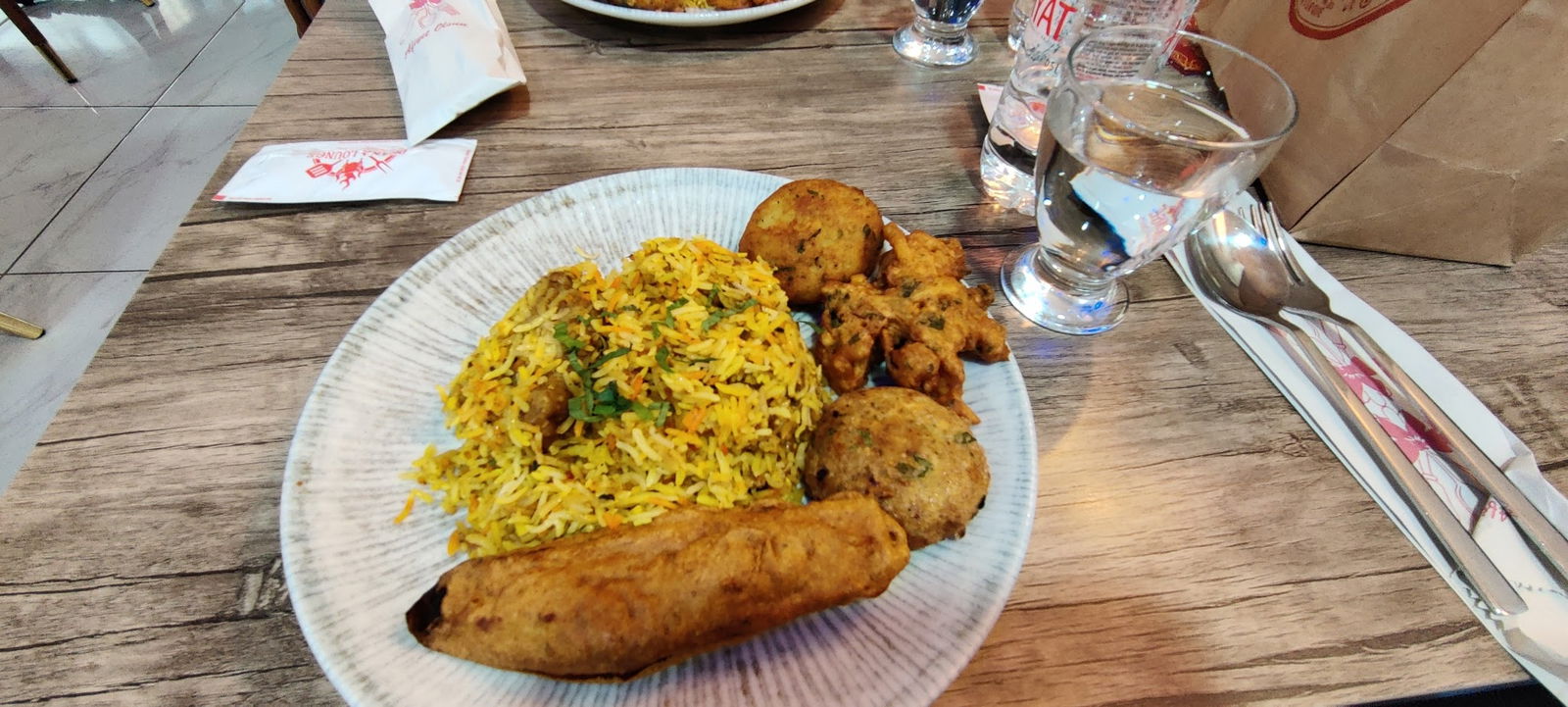 Dhaka Lounge Cafe, Restaurant & Cultural Center