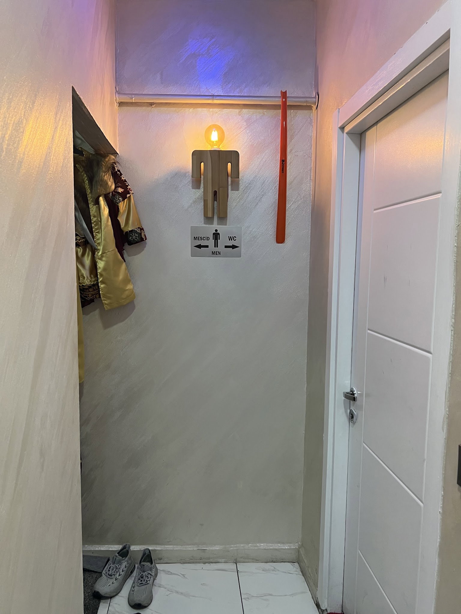 Dhaka Lounge Cafe, Restaurant & Cultural Center