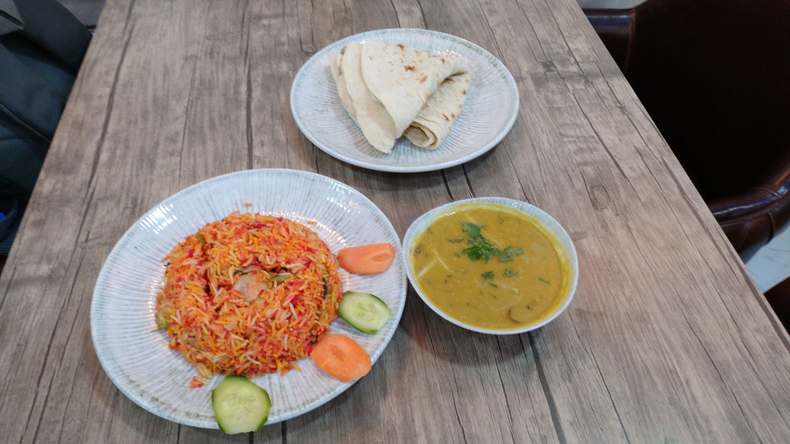 Dhaka Lounge Cafe, Restaurant & Cultural Center