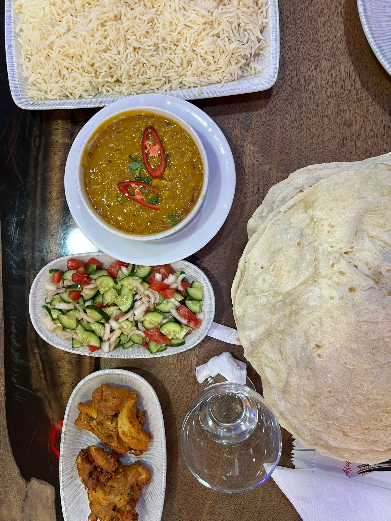 Dhaka Lounge Cafe, Restaurant & Cultural Center