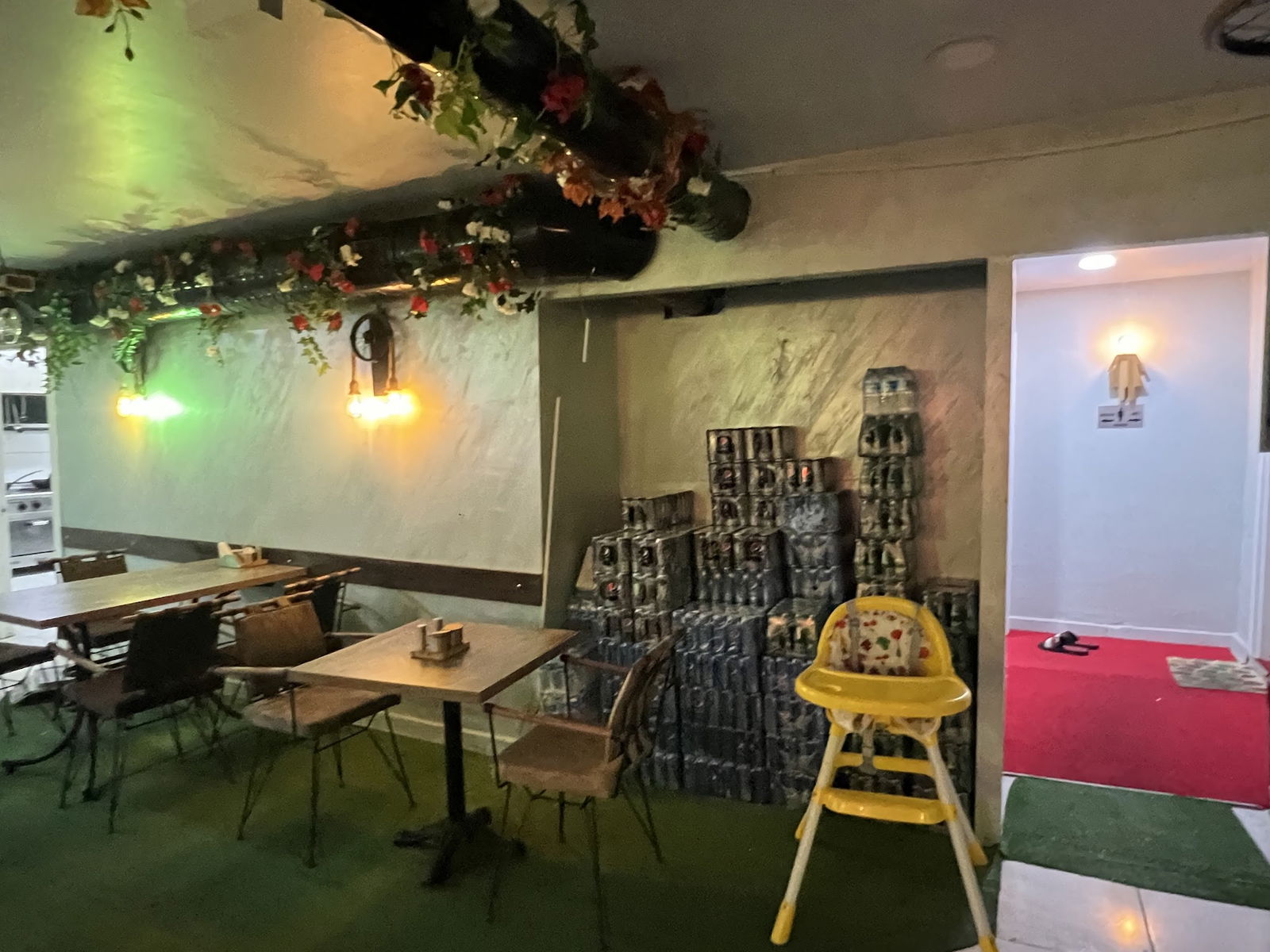 Dhaka Lounge Cafe, Restaurant & Cultural Center