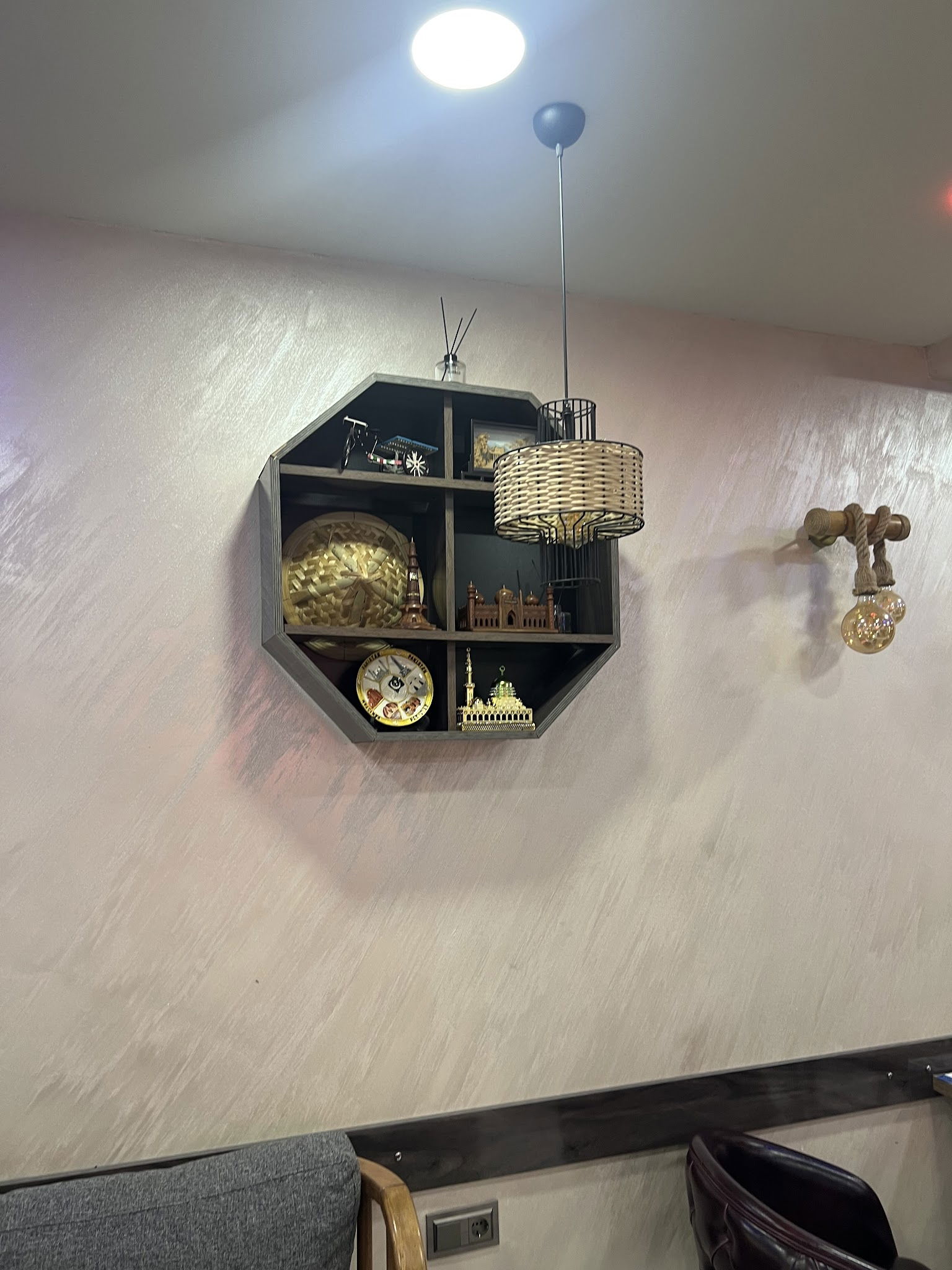 Dhaka Lounge Cafe, Restaurant & Cultural Center