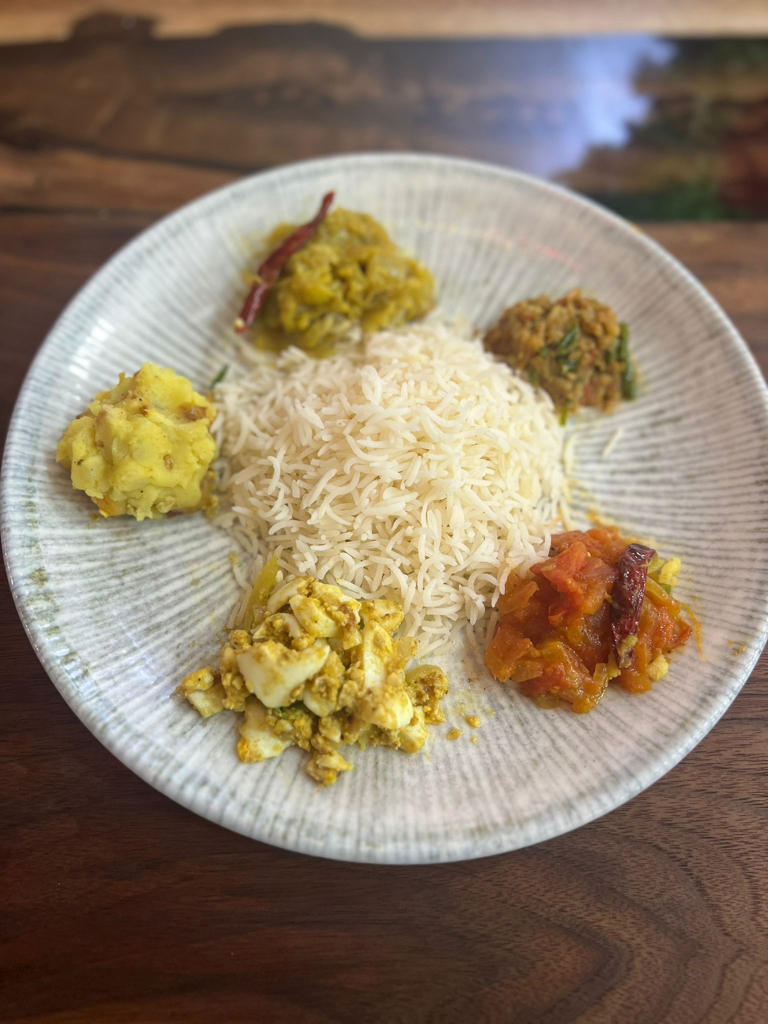 Dhaka Lounge Cafe, Restaurant & Cultural Center