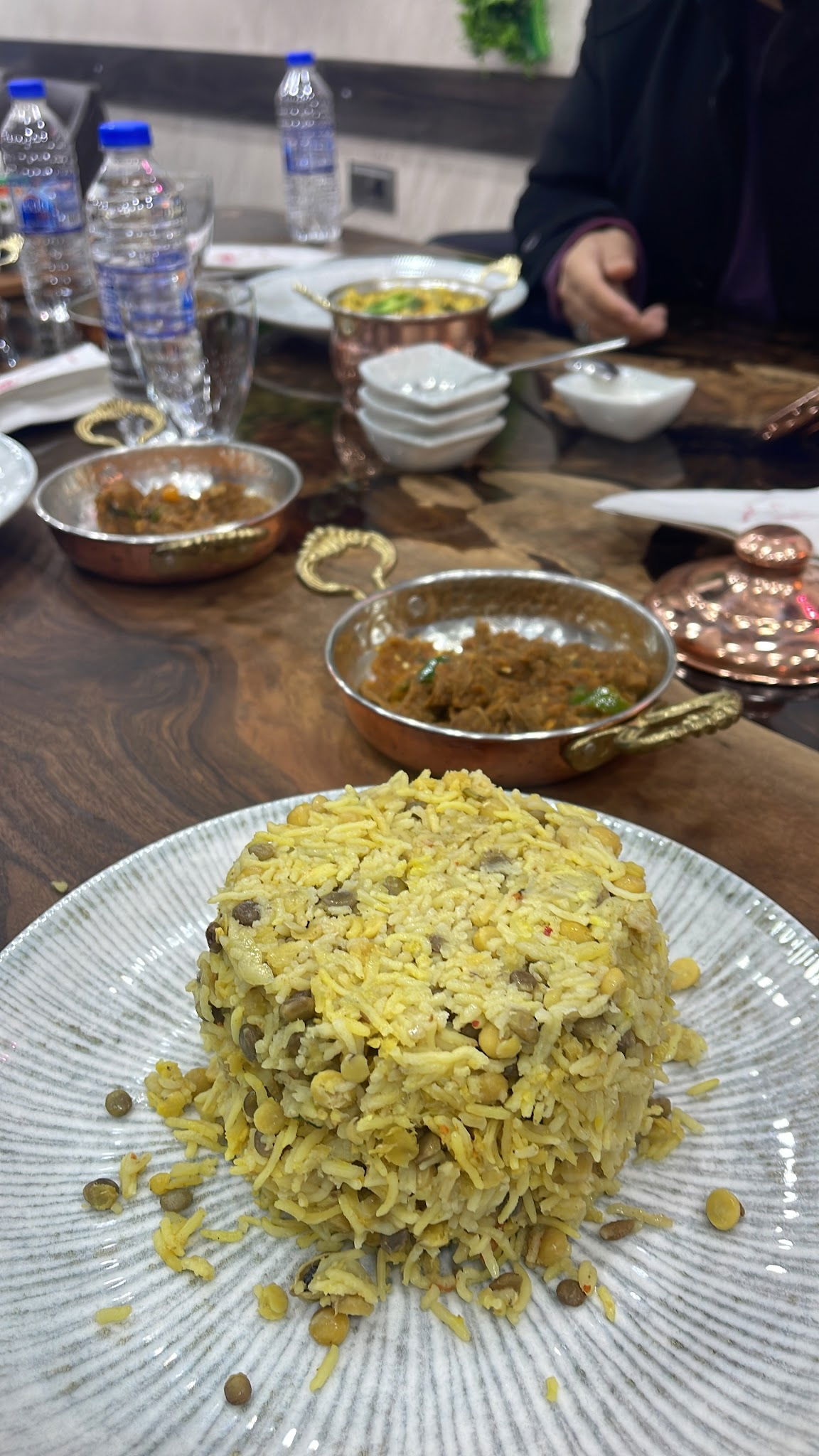 Dhaka Lounge Cafe, Restaurant & Cultural Center