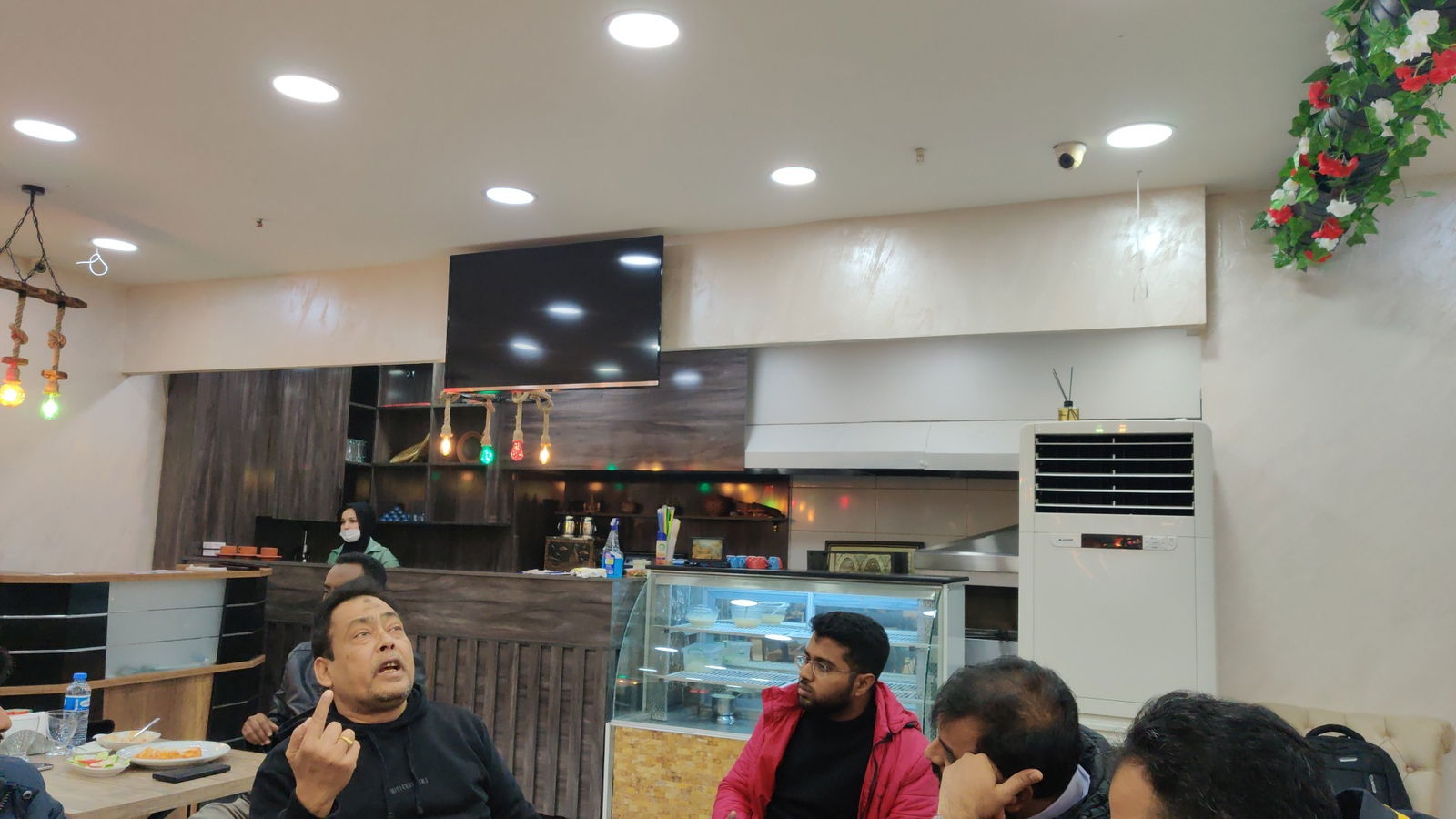 Dhaka Lounge Cafe, Restaurant & Cultural Center