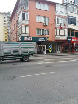 Pizzalazza Kartal resimleri