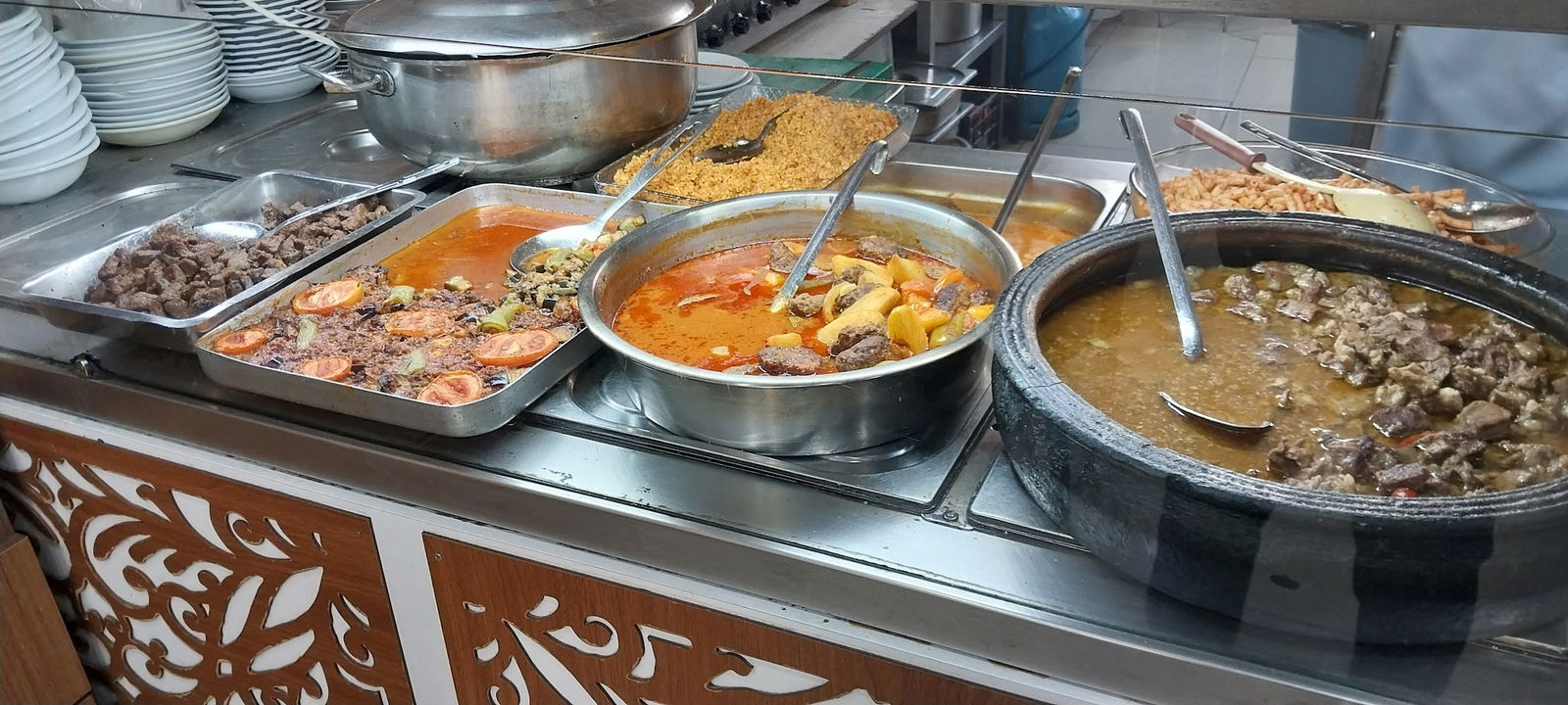 Çarşı Mevlana Pide Kebap İskender Salonu Sulu Yemek