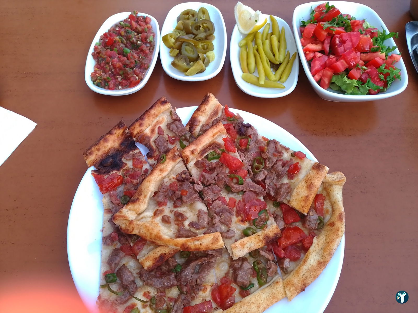 Çarşı Mevlana Pide Kebap İskender Salonu Sulu Yemek