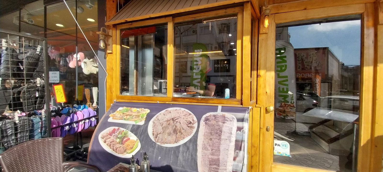 Çarşı Mevlana Pide Kebap İskender Salonu Sulu Yemek