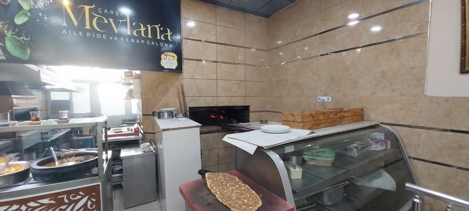 Çarşı Mevlana Pide Kebap İskender Salonu Sulu Yemek