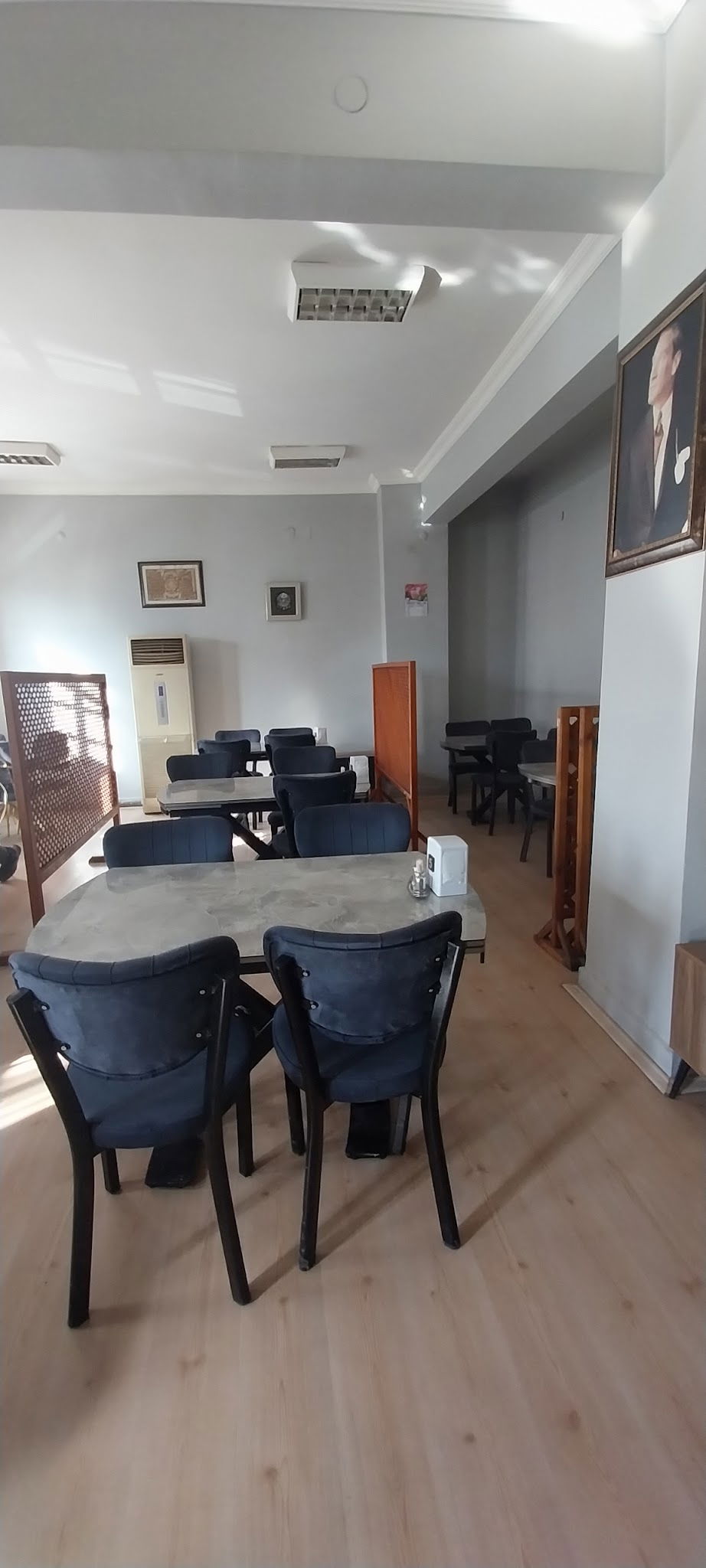 Çarşı Mevlana Pide Kebap İskender Salonu Sulu Yemek