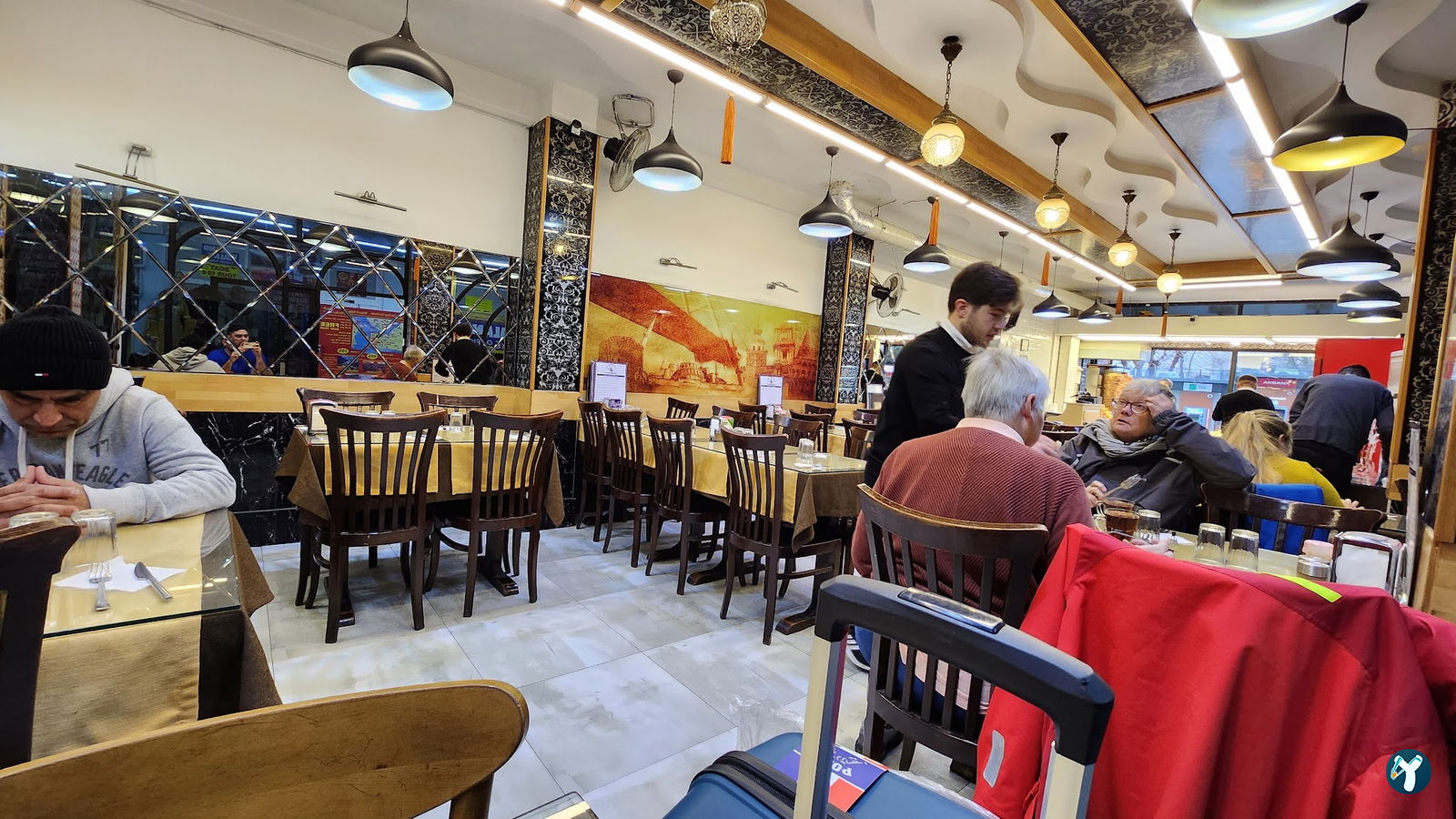 Baran 2 Restaurants