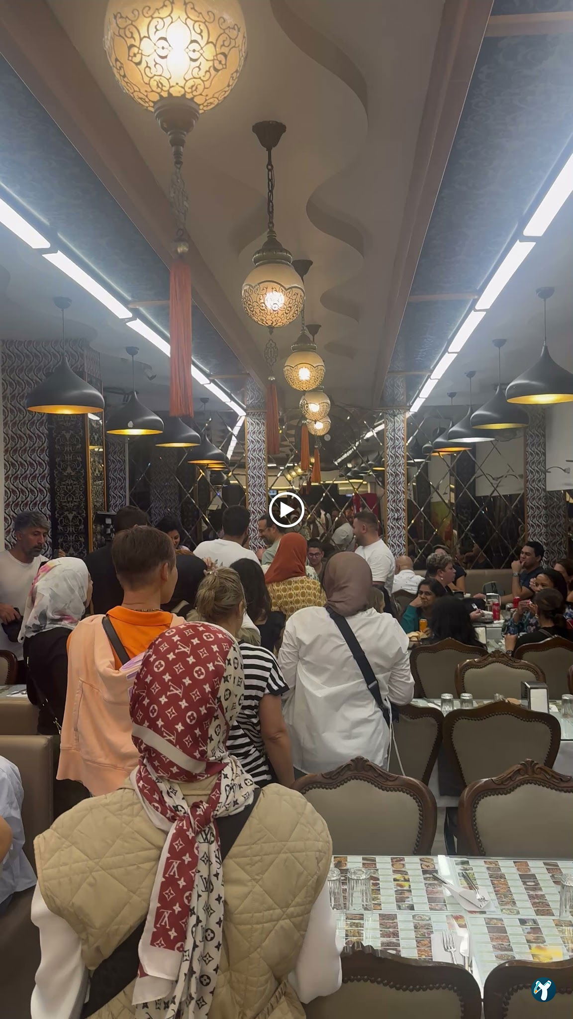 Baran 2 Restaurants