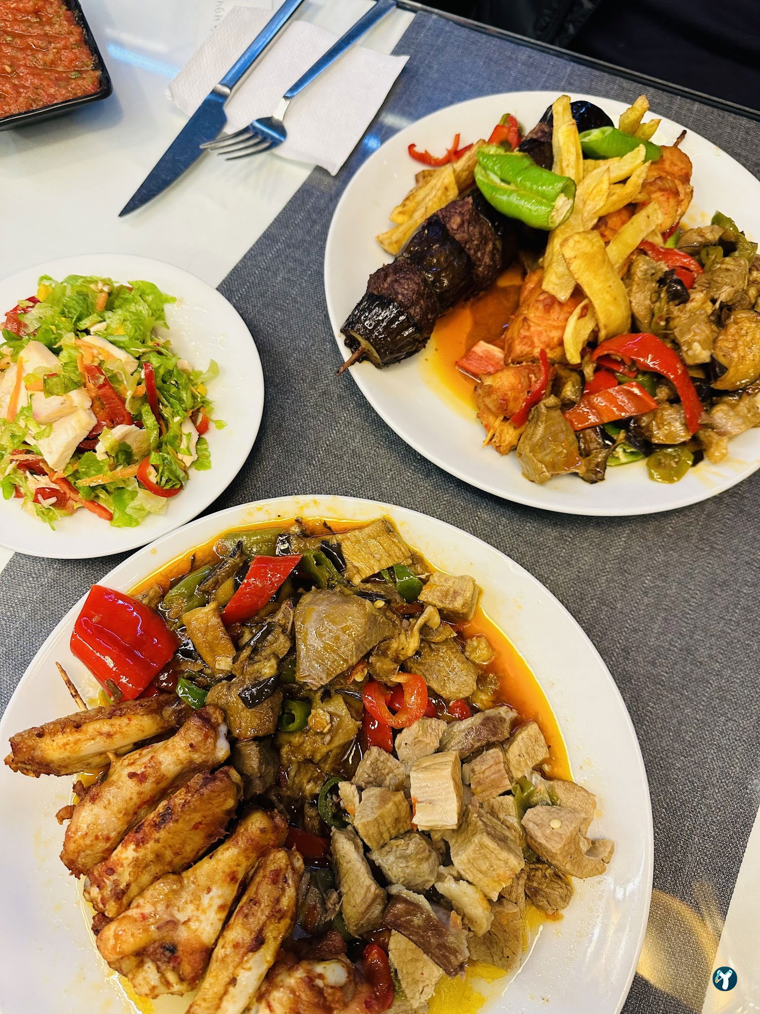 Baran 2 Restaurants