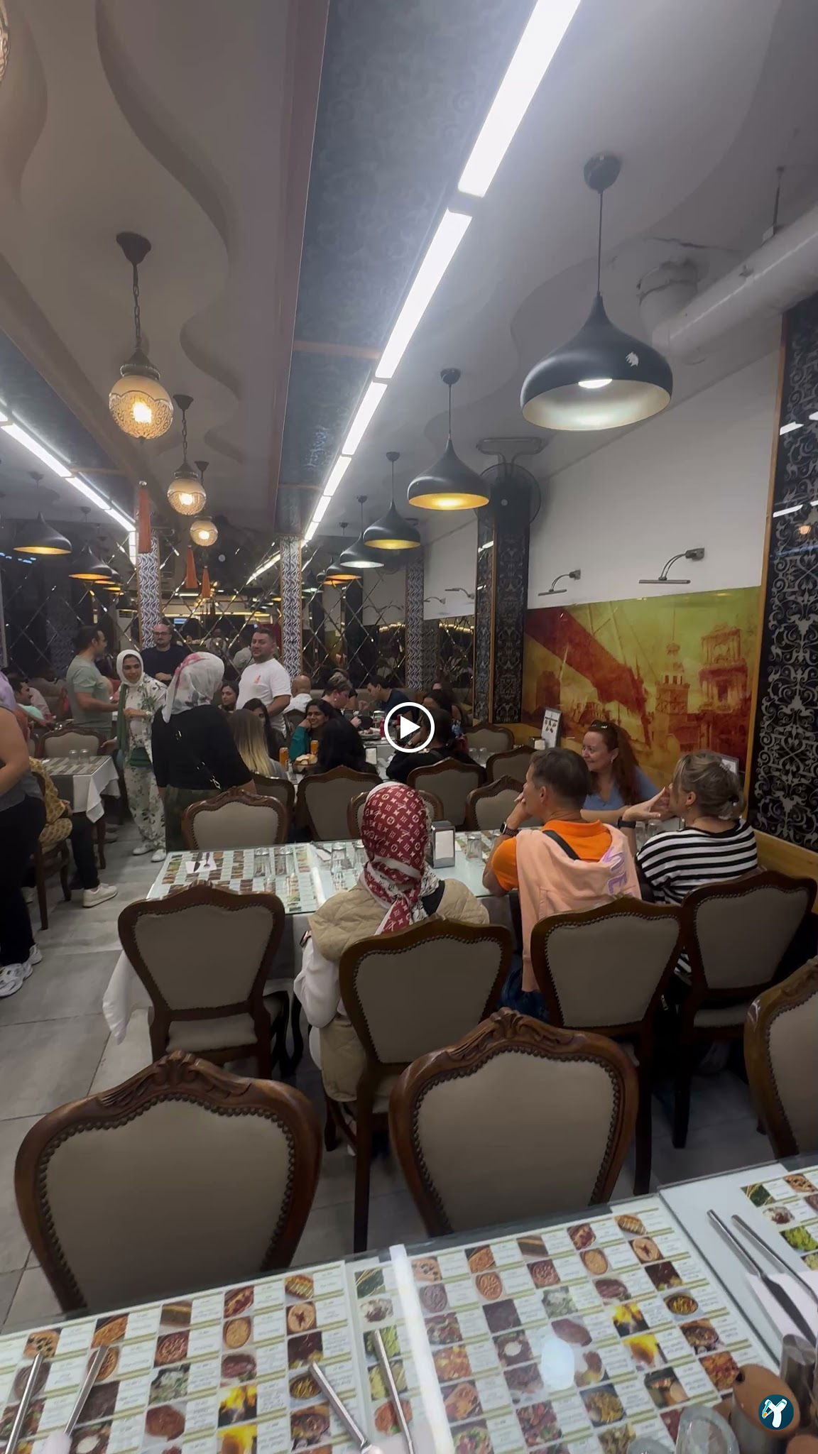 Baran 2 Restaurants