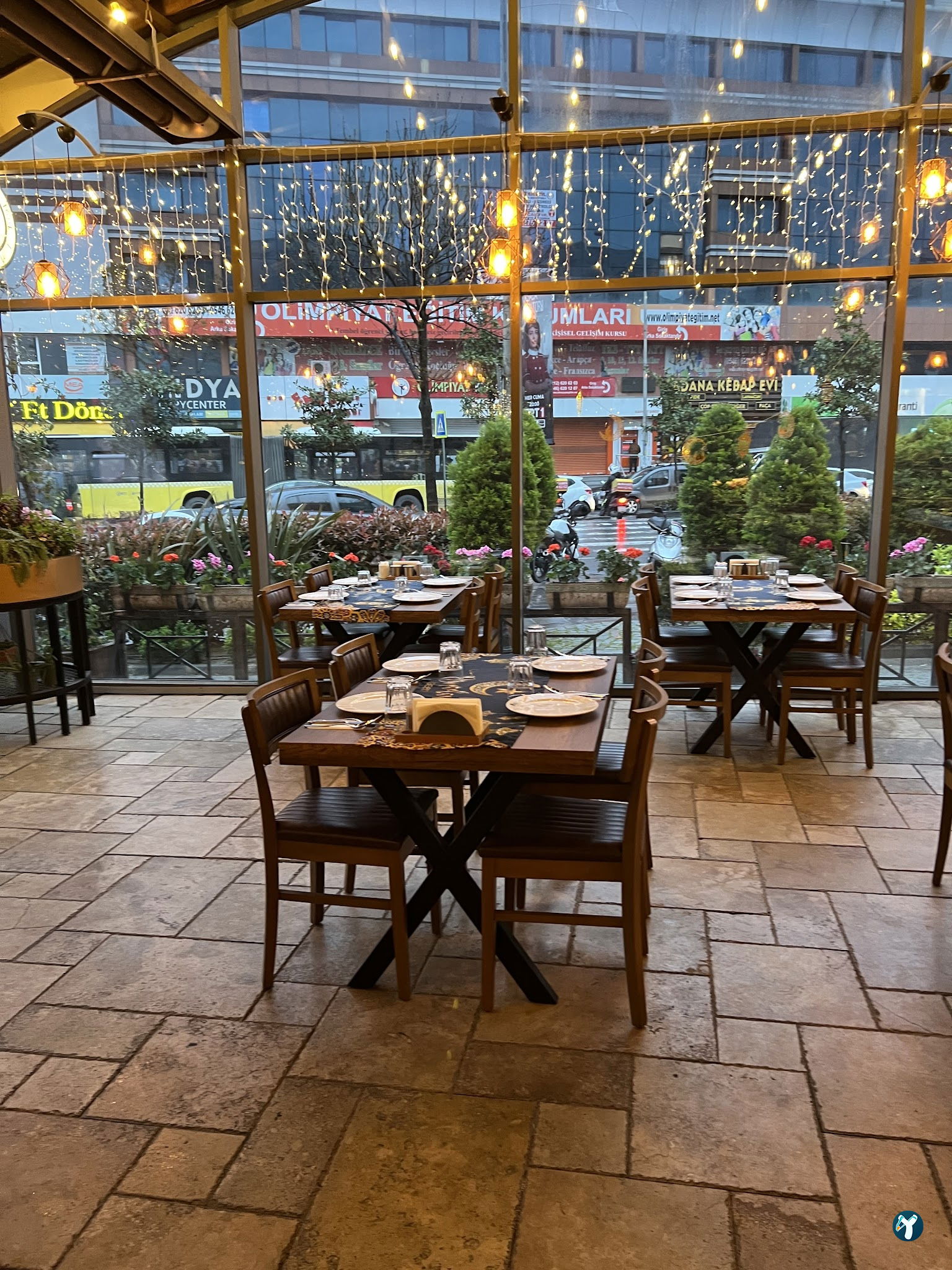 Abbara Restaurant Cafe