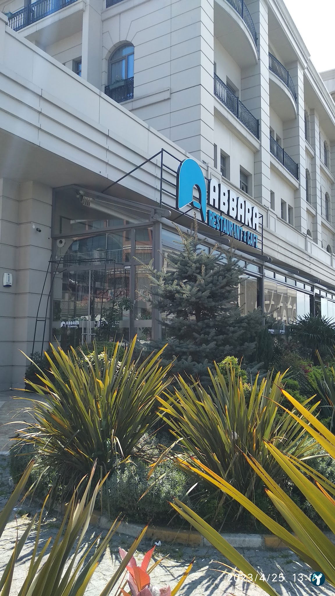 Abbara Restaurant Cafe