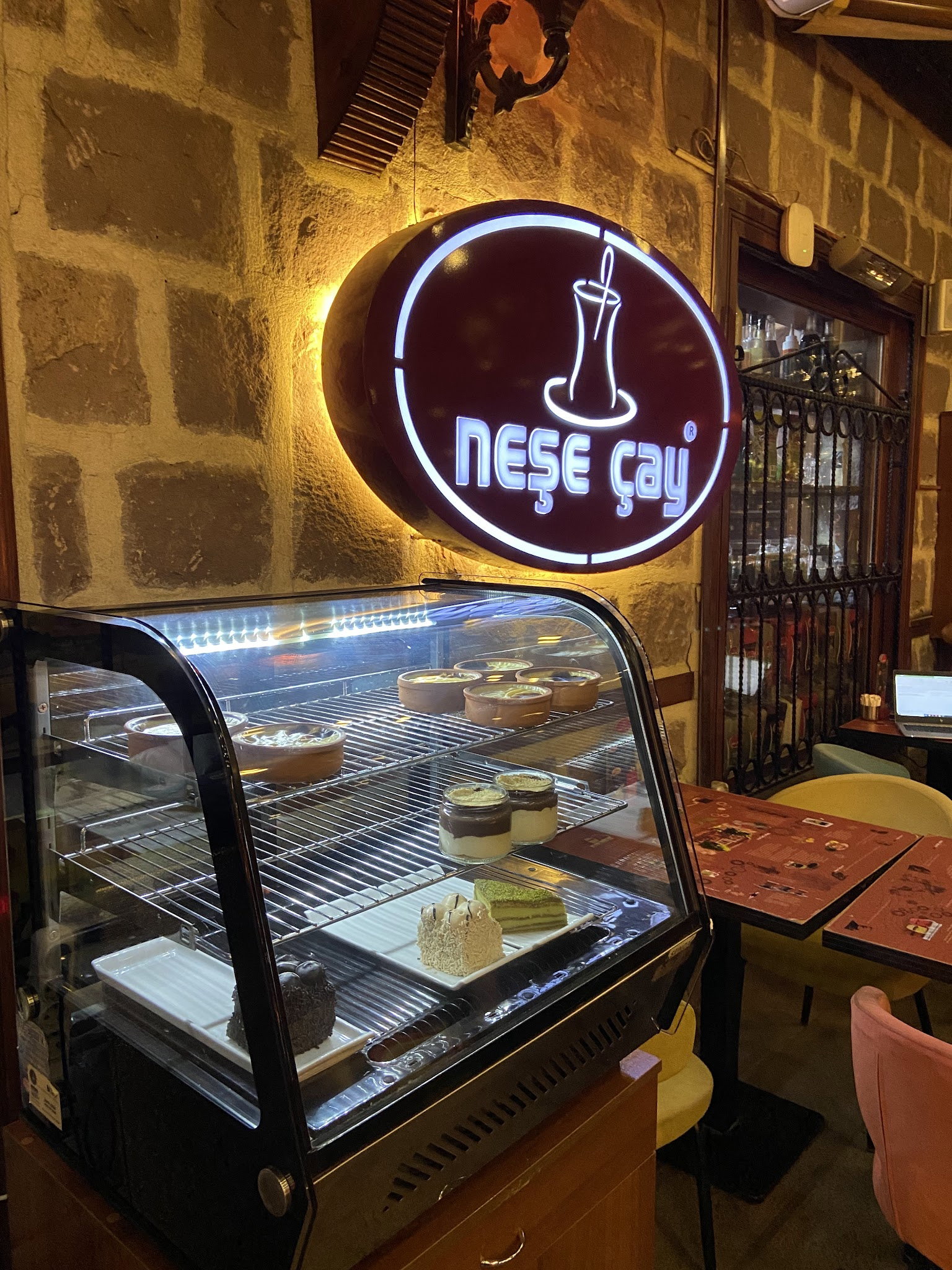 Neşe Çay Evi