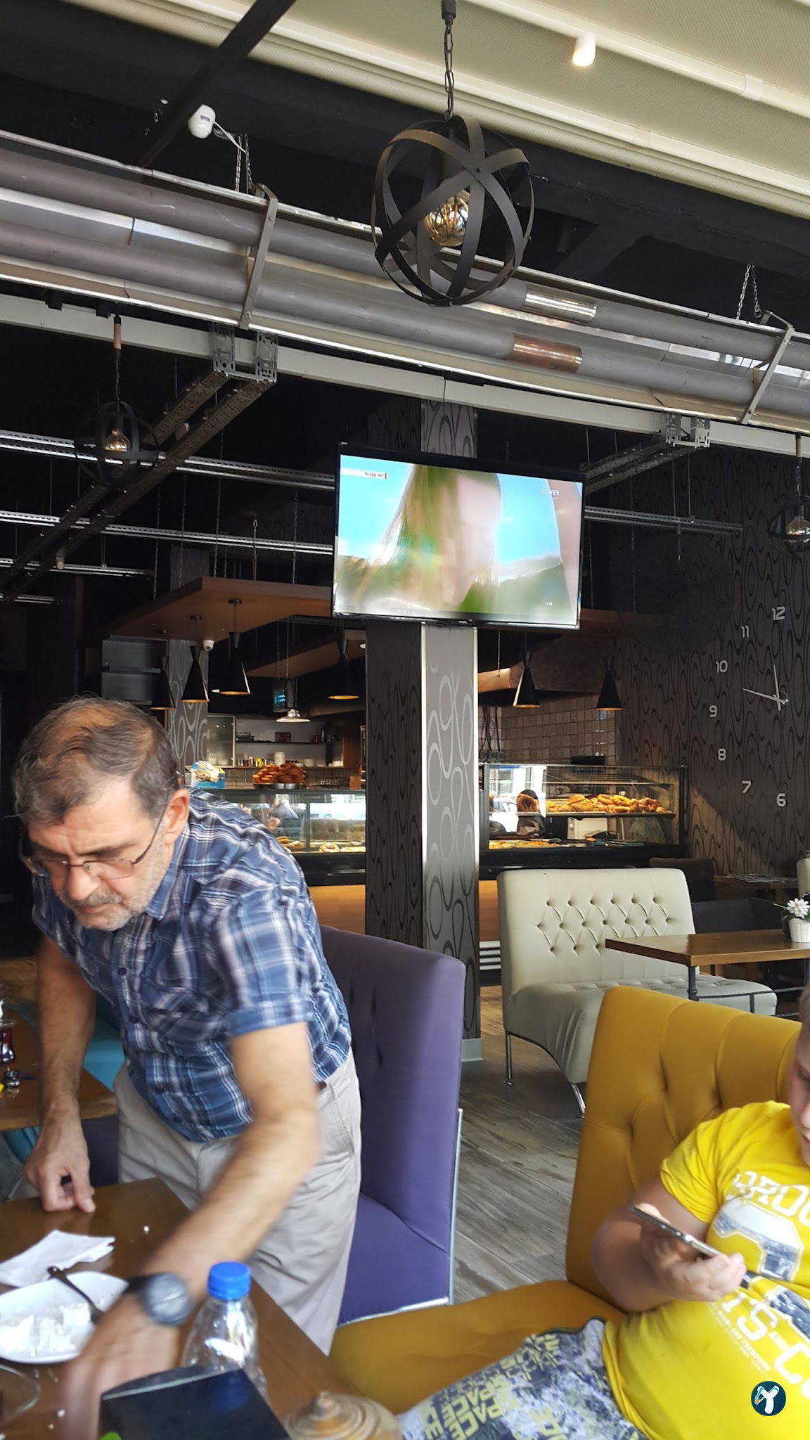 Mix Cafe & Playstation