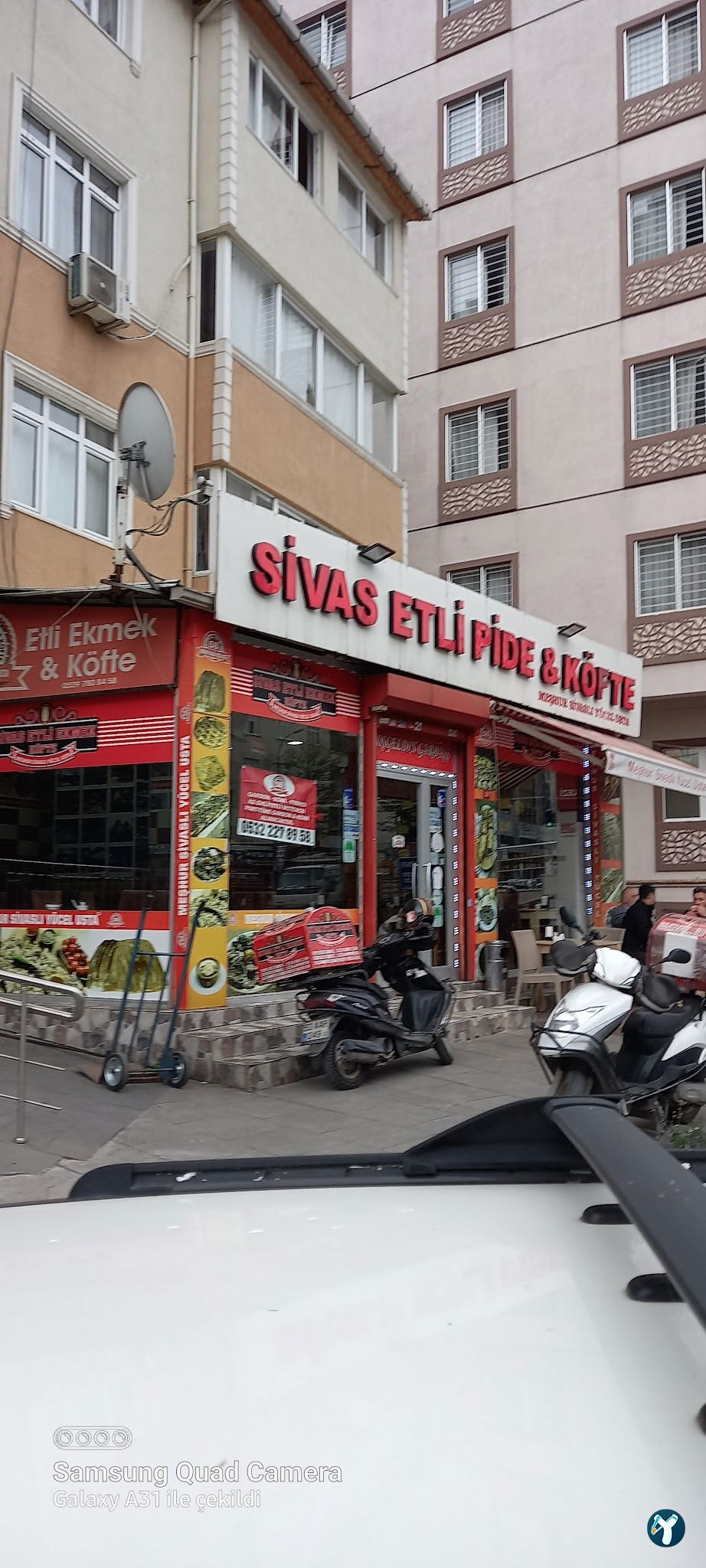 Sivas Lı Yücel Usta Etli Pide Ve Köfte