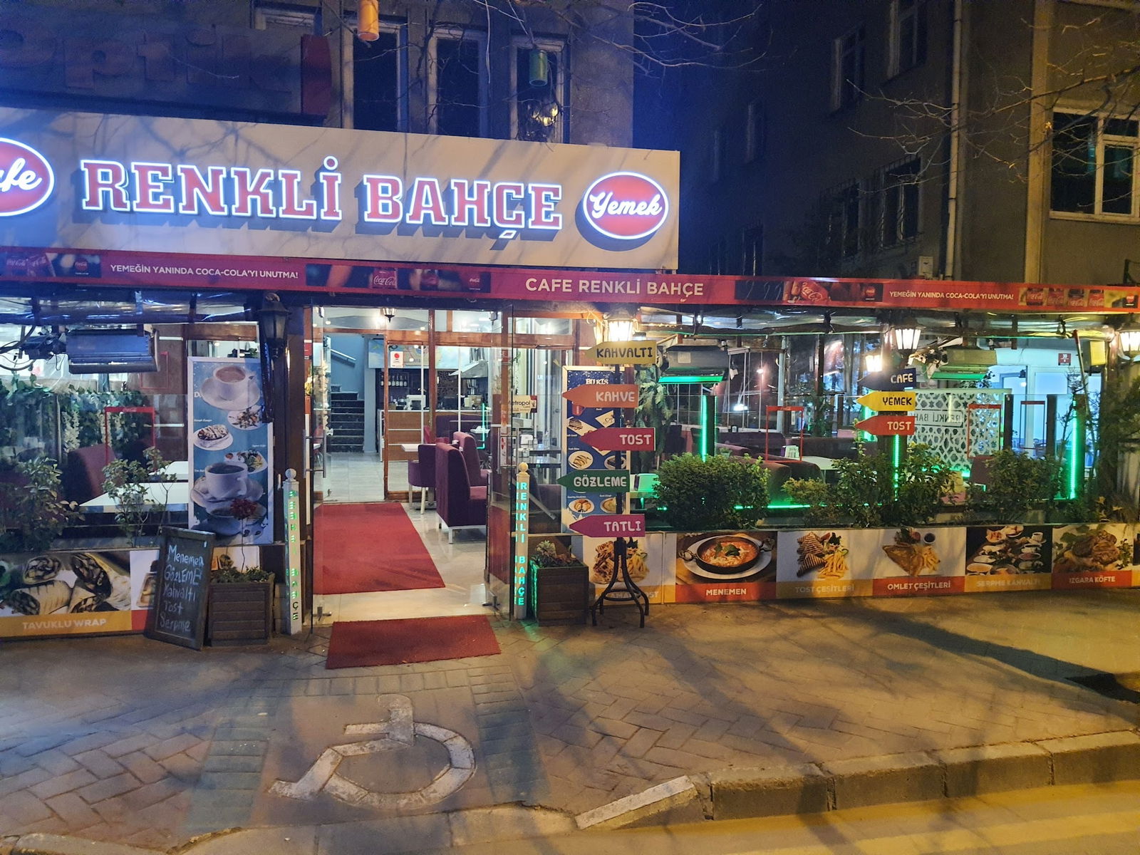 Renkli Bahçe Kafe