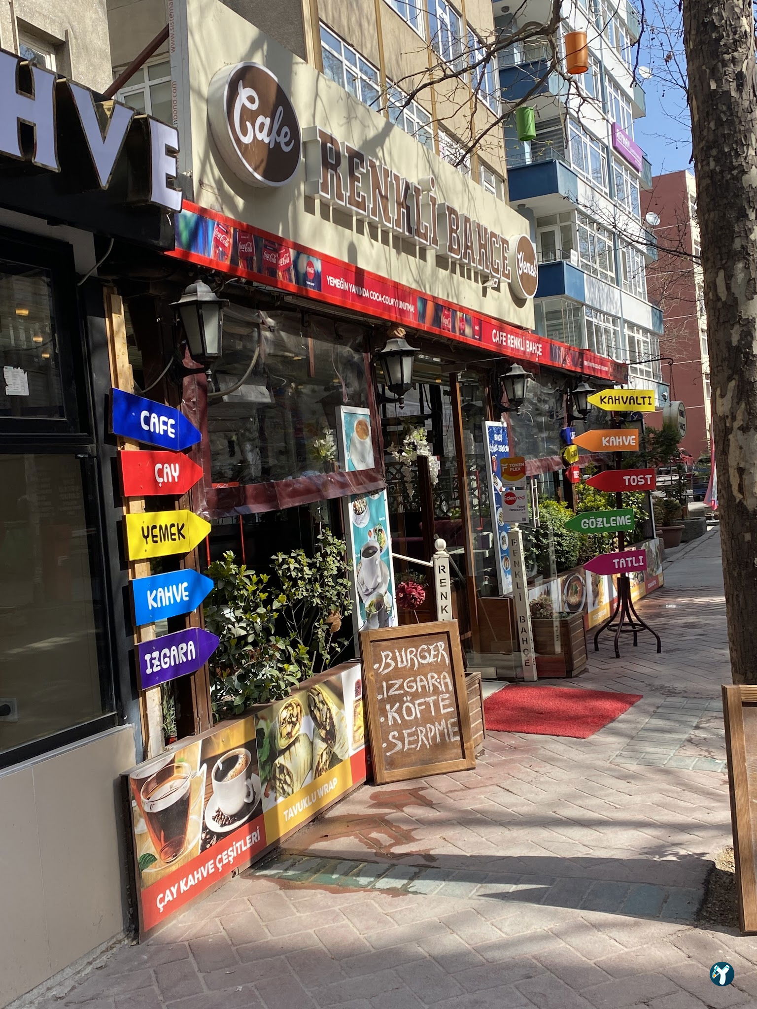 Renkli Bahçe Kafe