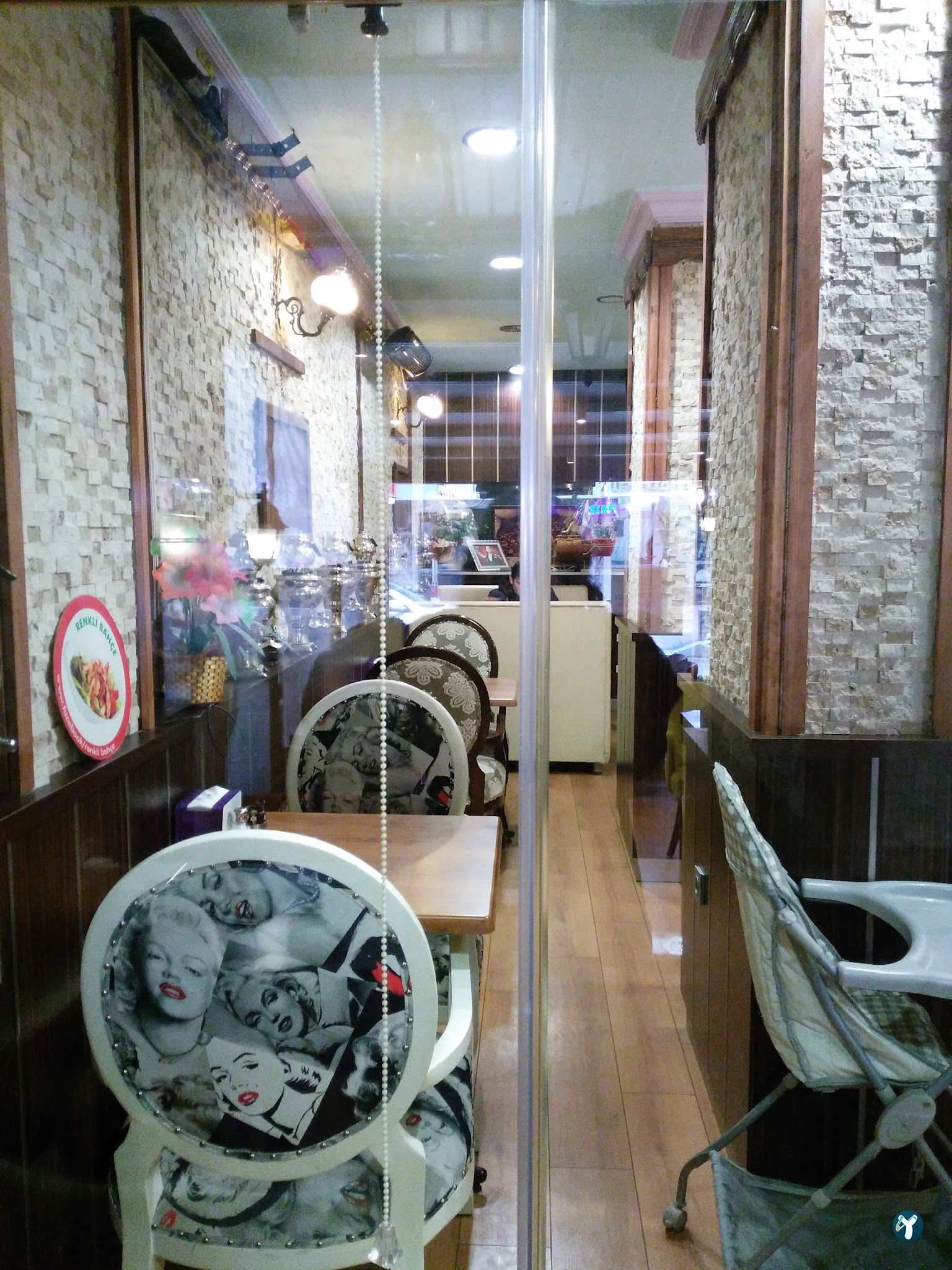 Renkli Bahçe Kafe