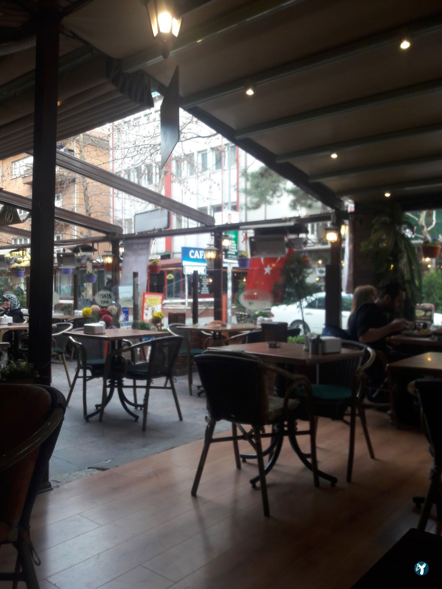Renkli Bahçe Kafe