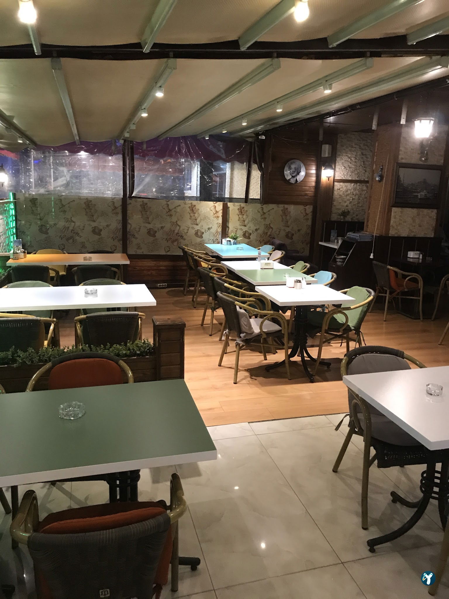 Renkli Bahçe Kafe