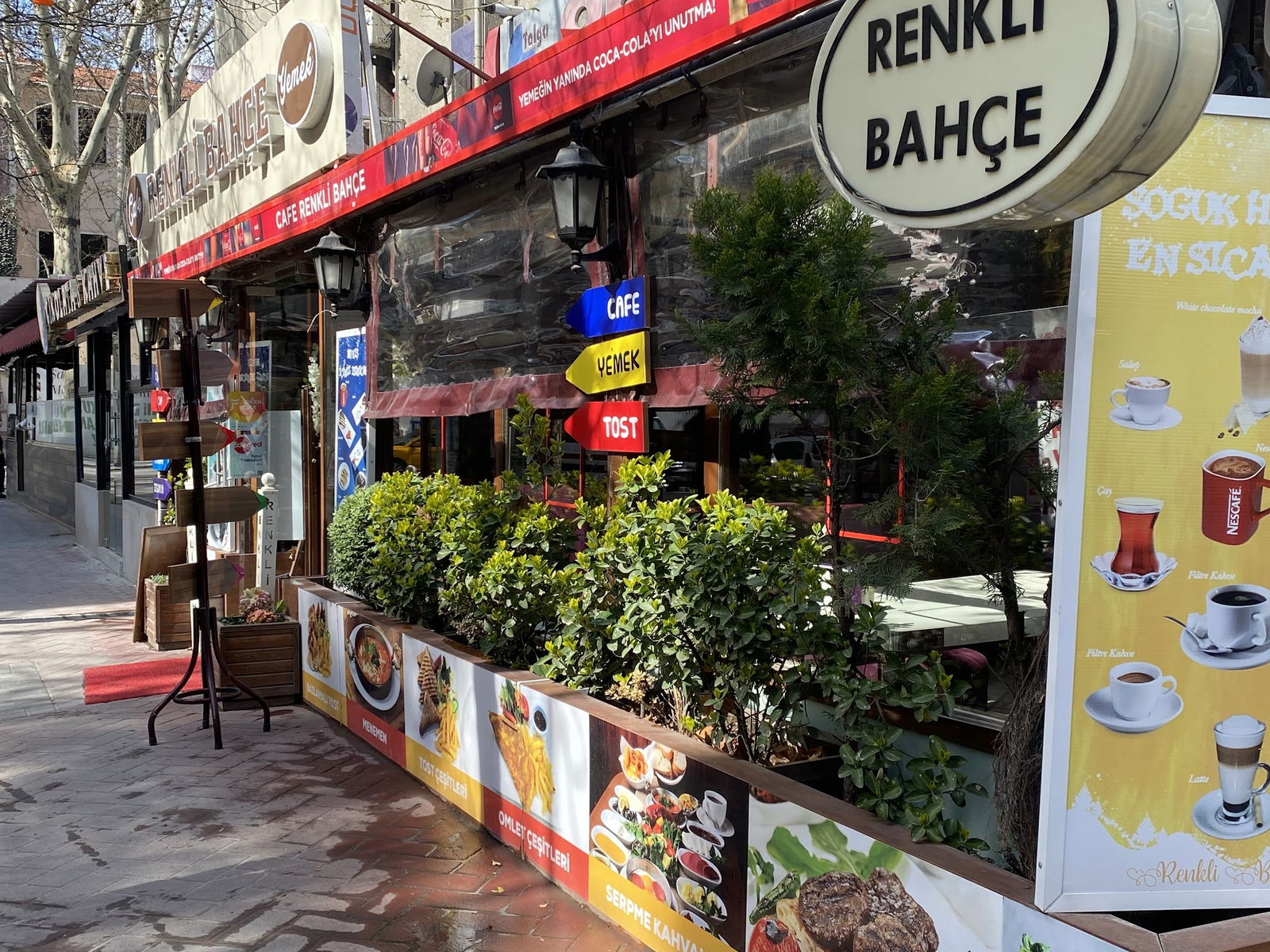 Renkli Bahçe Kafe