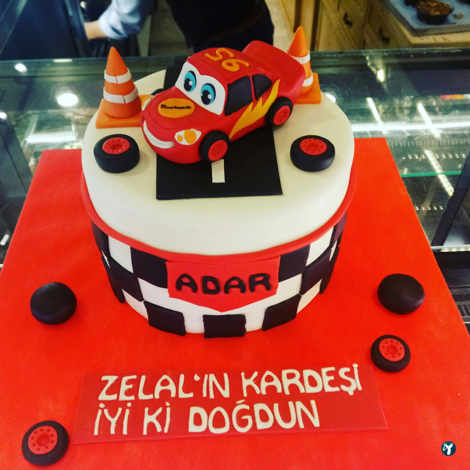 Oskar Patisserie