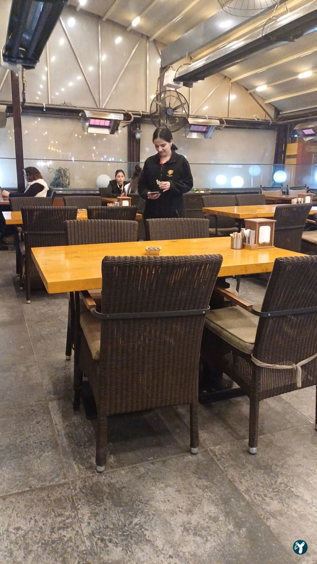 Oskar Patisserie