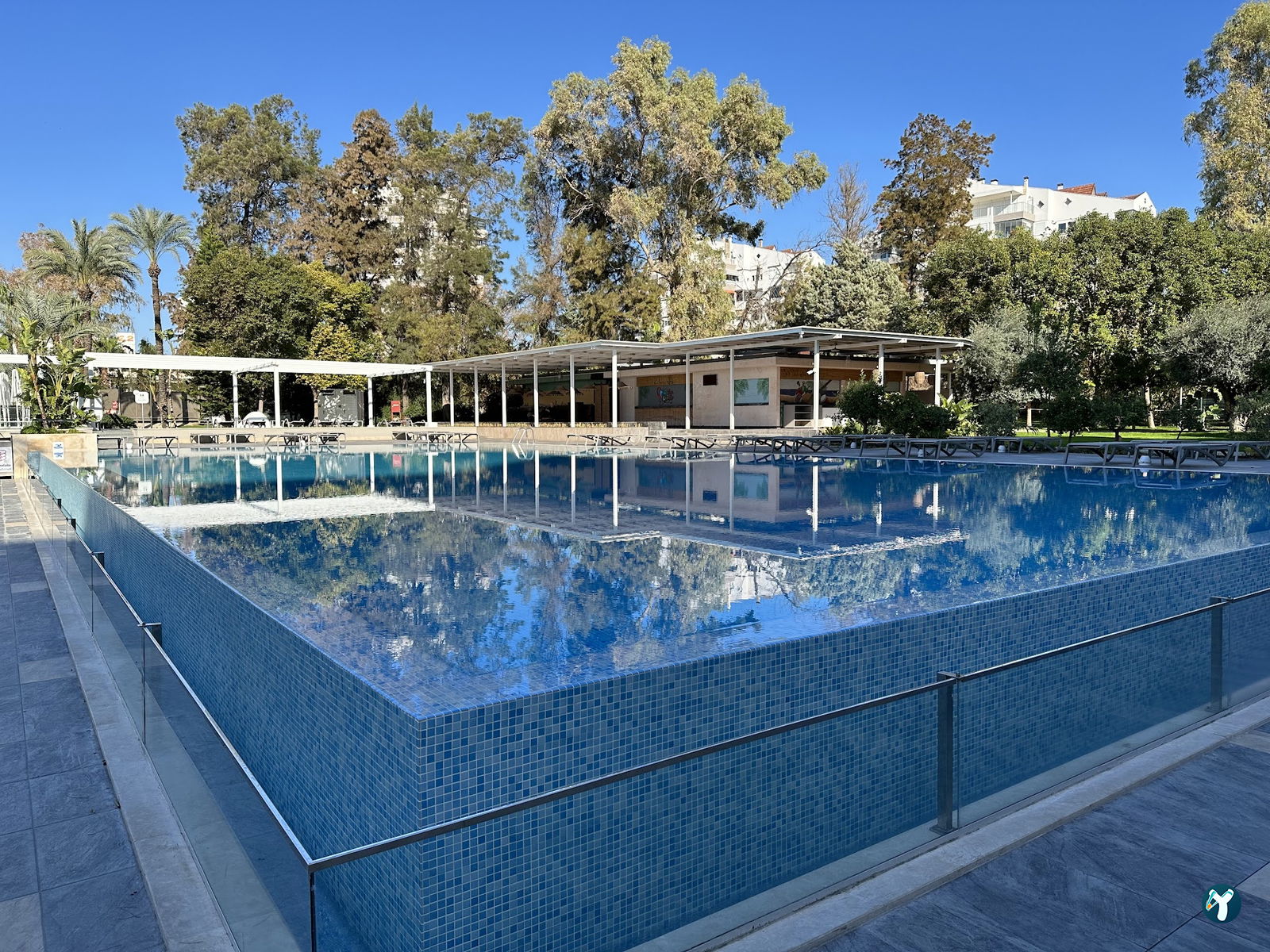 Akra Hotel