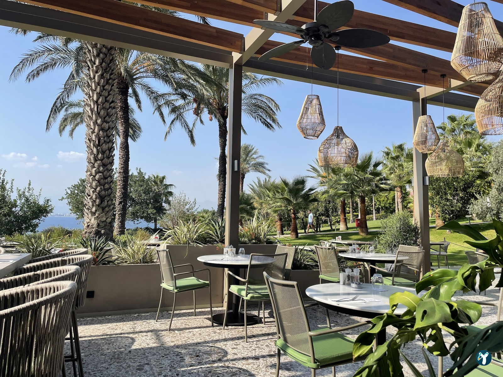 Akra Hotel