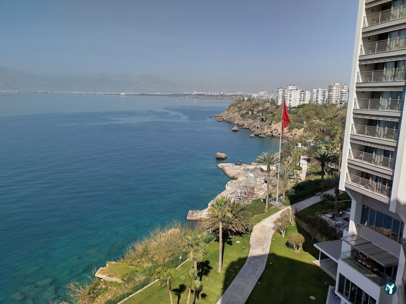 Akra Hotel