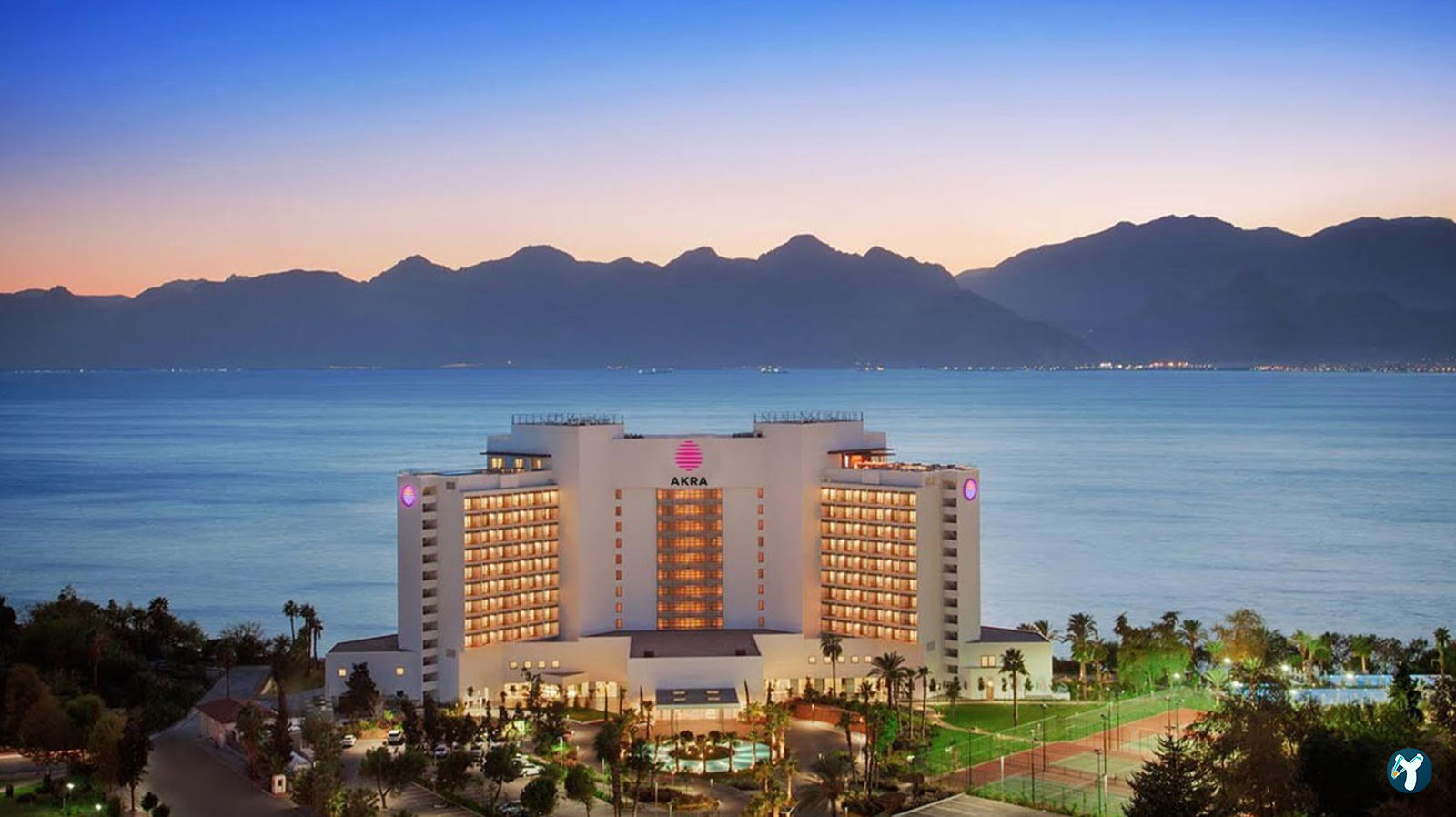 Akra Hotel