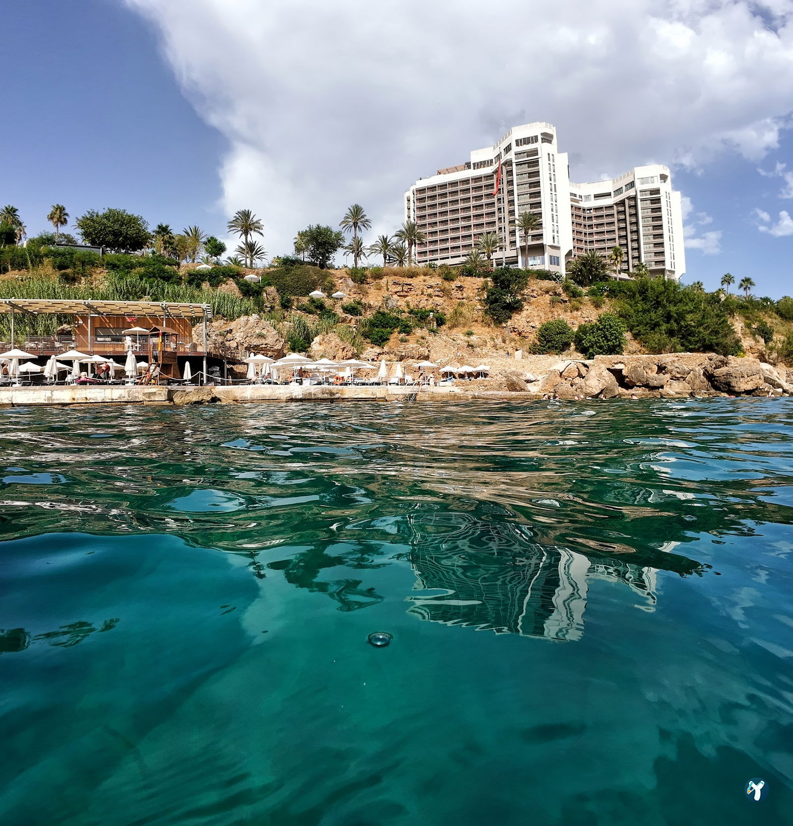 Akra Hotel
