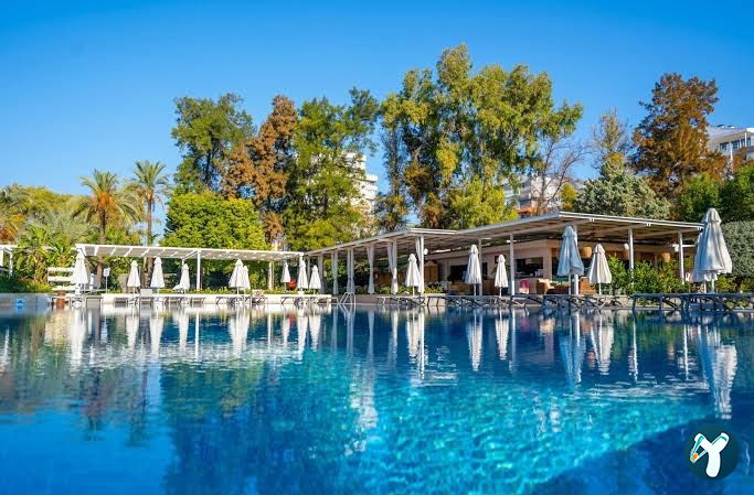 Akra Hotel