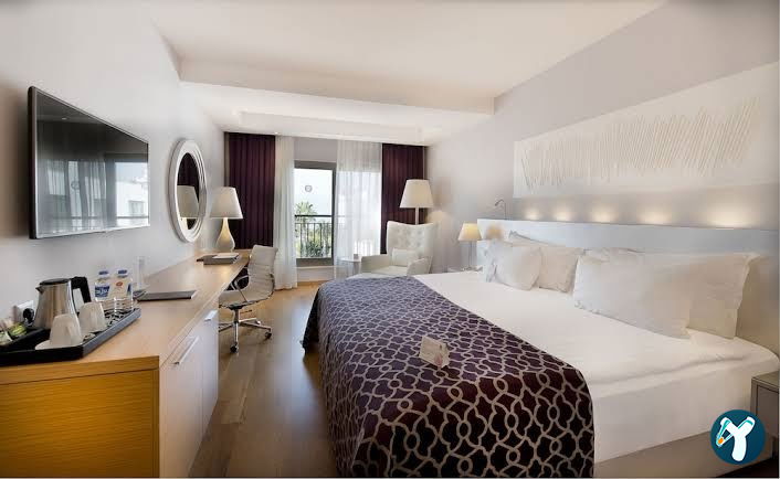 Akra Hotel