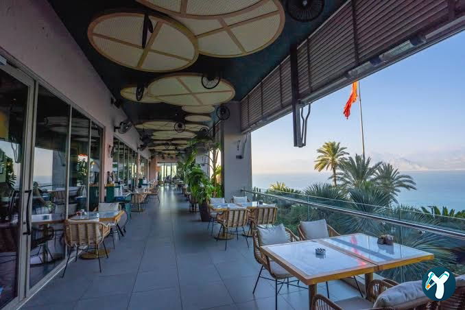 Akra Hotel