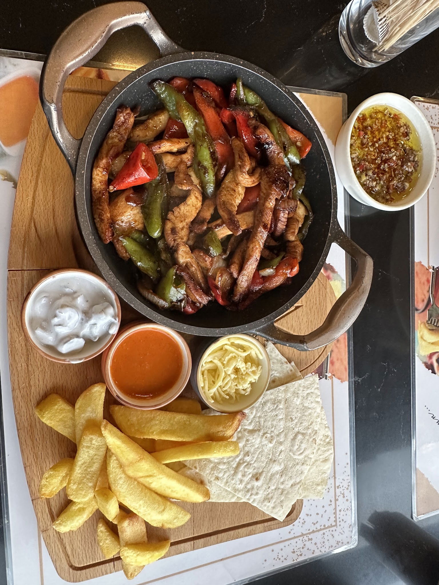 La'Marina Cafe & Restaurant