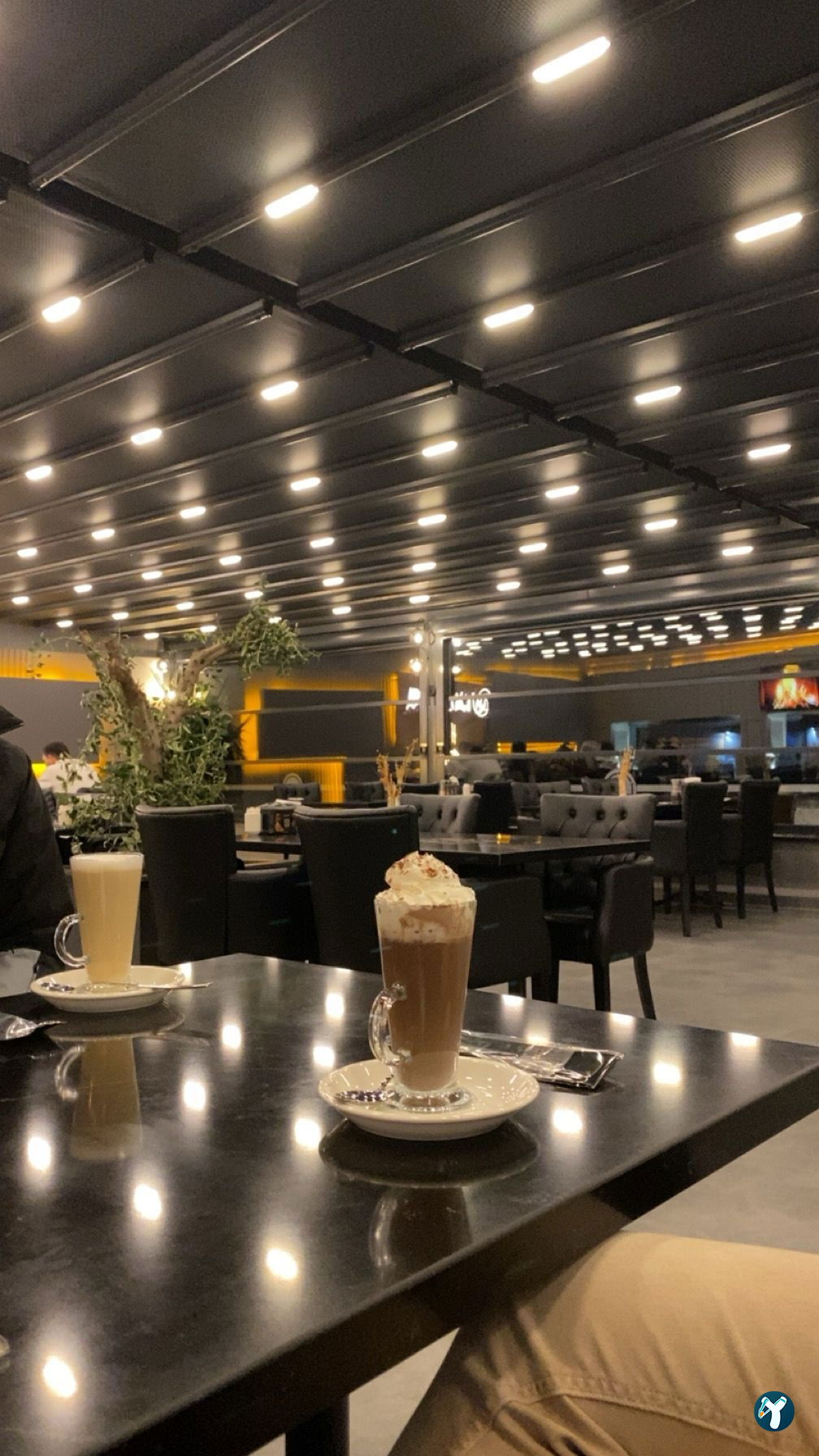 La'Marina Cafe & Restaurant
