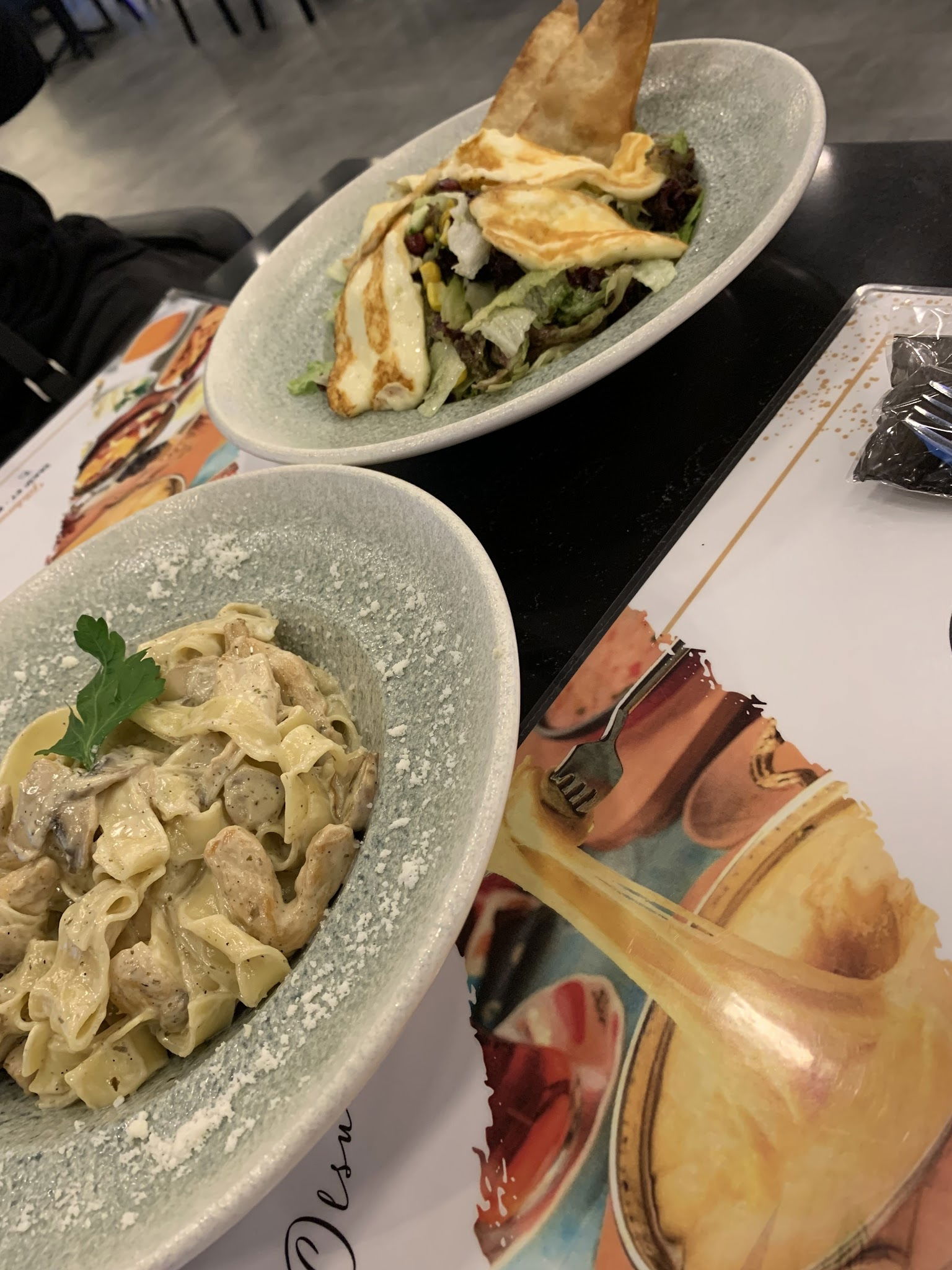 La'Marina Cafe & Restaurant